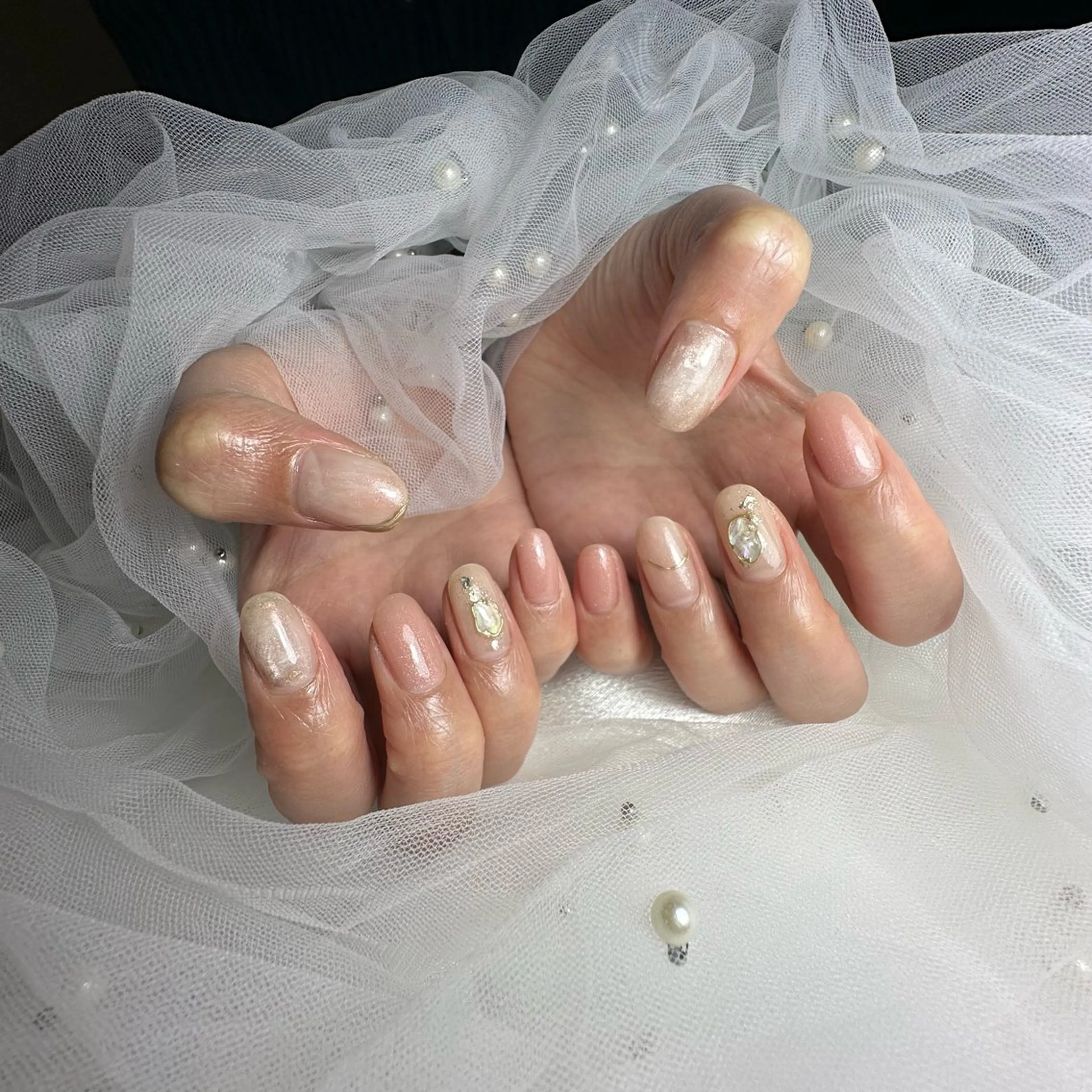 ネイル repos~ルポ~所属・里見 麗のネイルデザイン