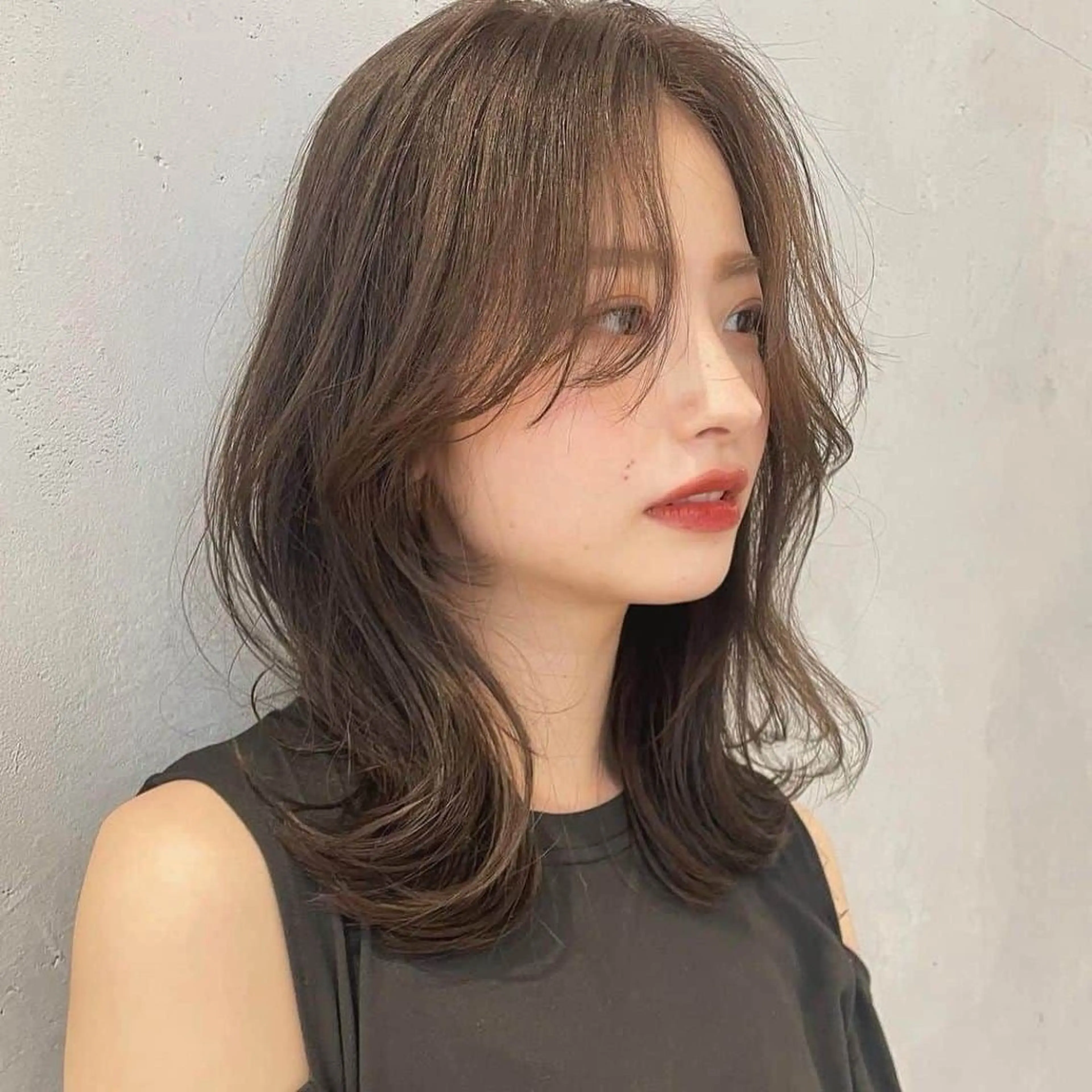 ミディアム レイヤー/透明感/ 顔周り/kana🩰のヘアスタイル