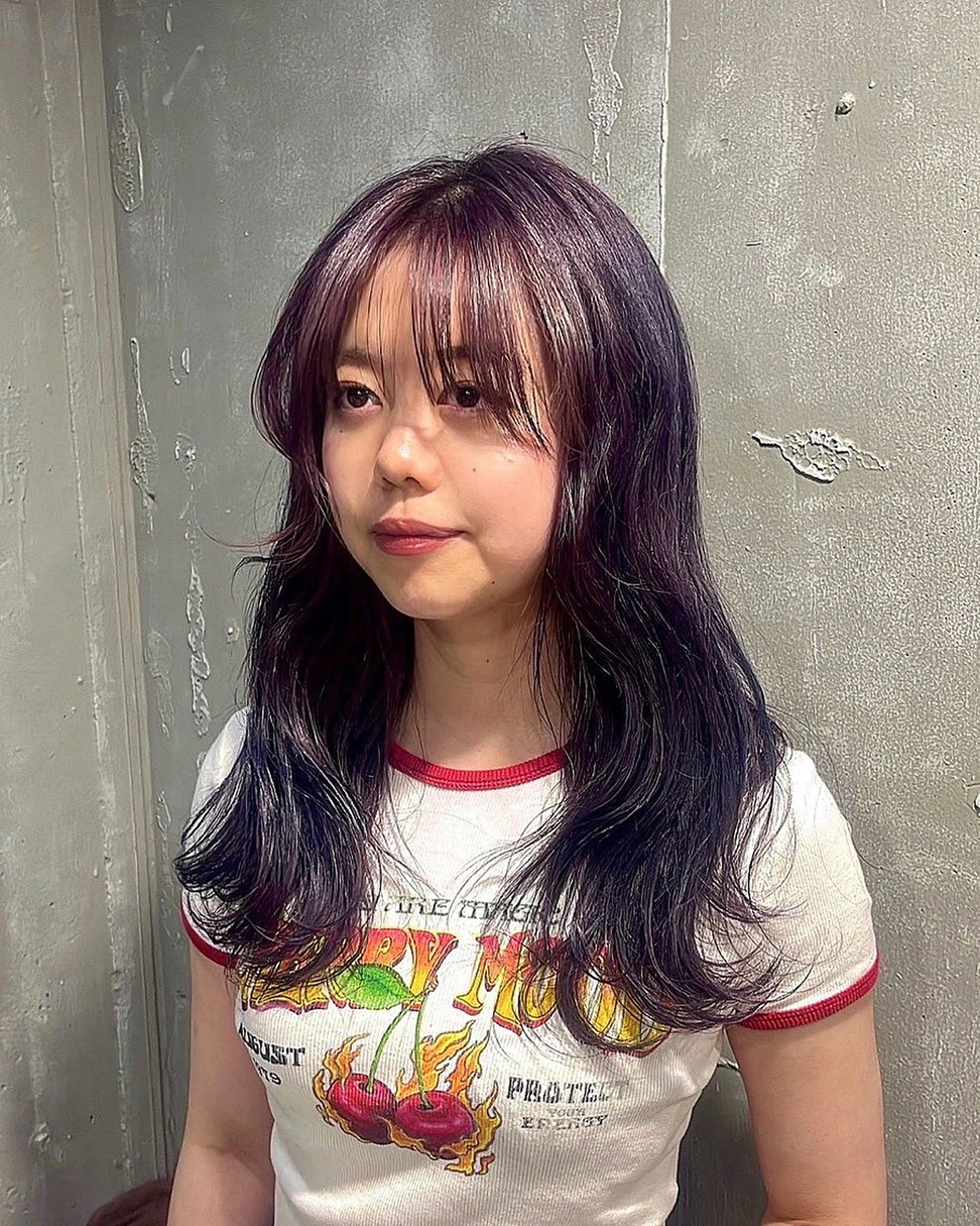ロング カラー ブリーチ パープルカラー 岩間 ゆいこのヘアスタイル