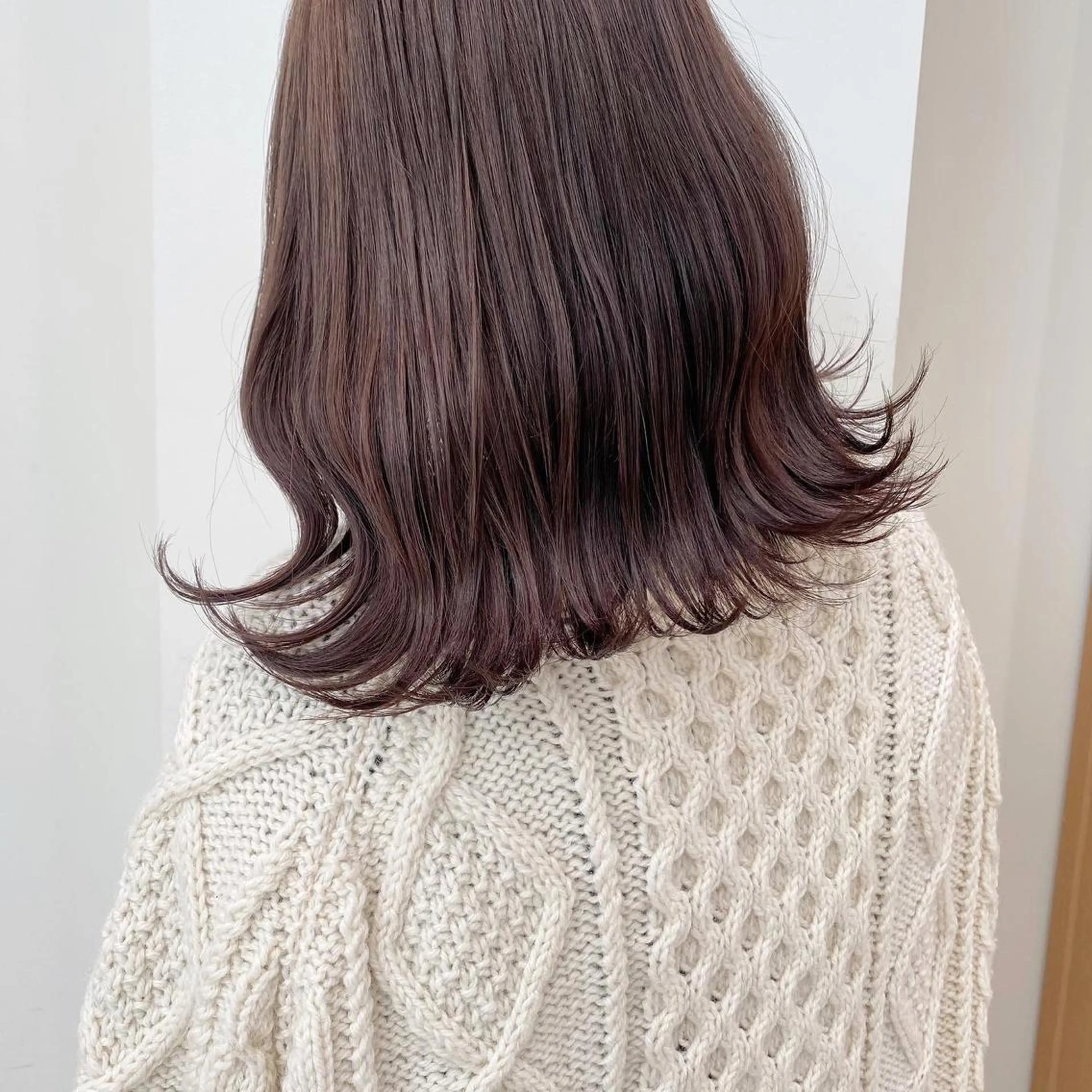 セミロング カラー パーマ ヘアアレンジ メンズ キッズ ネイル マツエク・マツパ モリモト サナのヘアスタイル