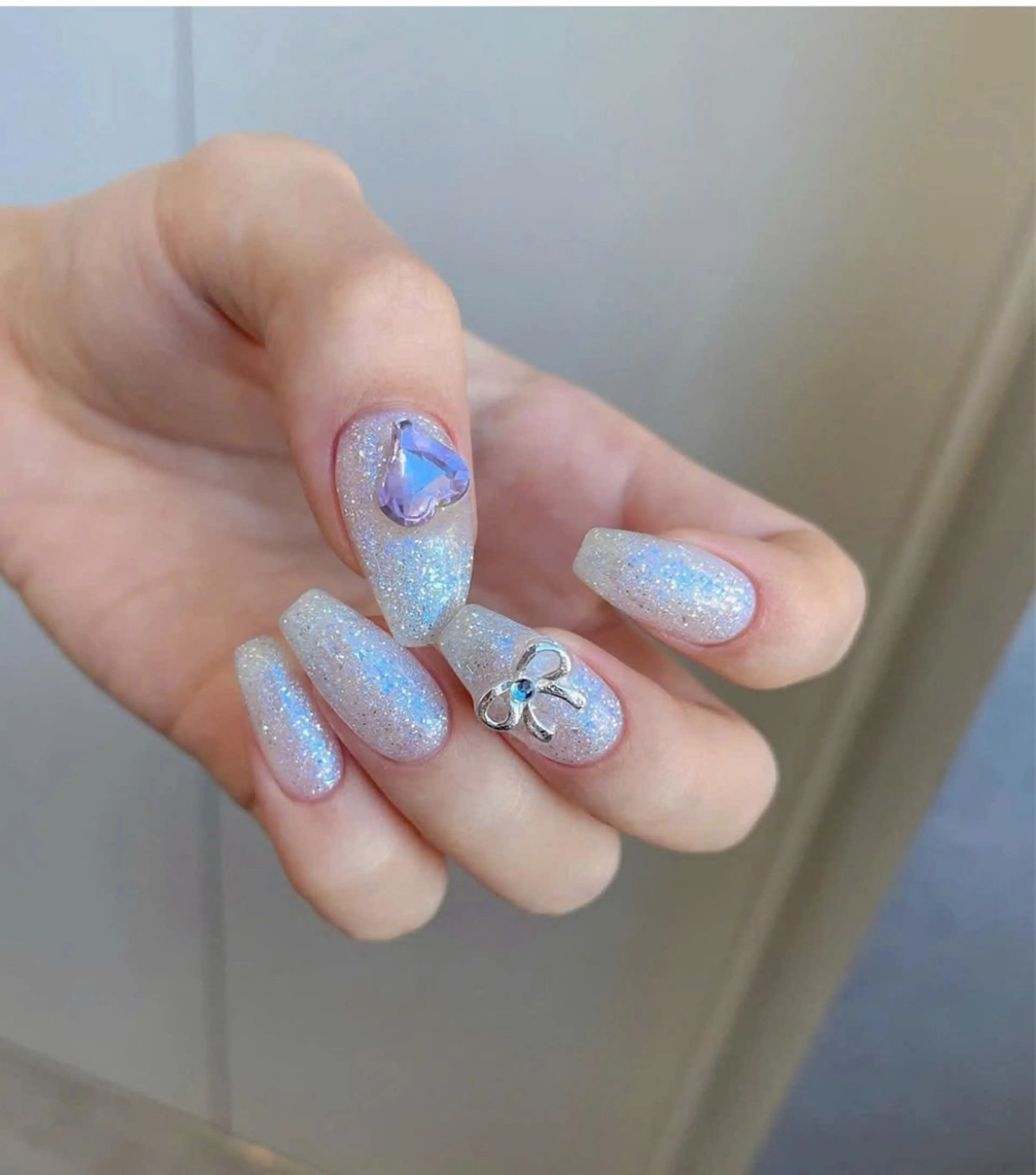 ネイル フラッシュネイル フレンチネイル グラデーション キラキラネイル 韓国ネイル Lina nail所属・Luna 池袋のネイルデザイン