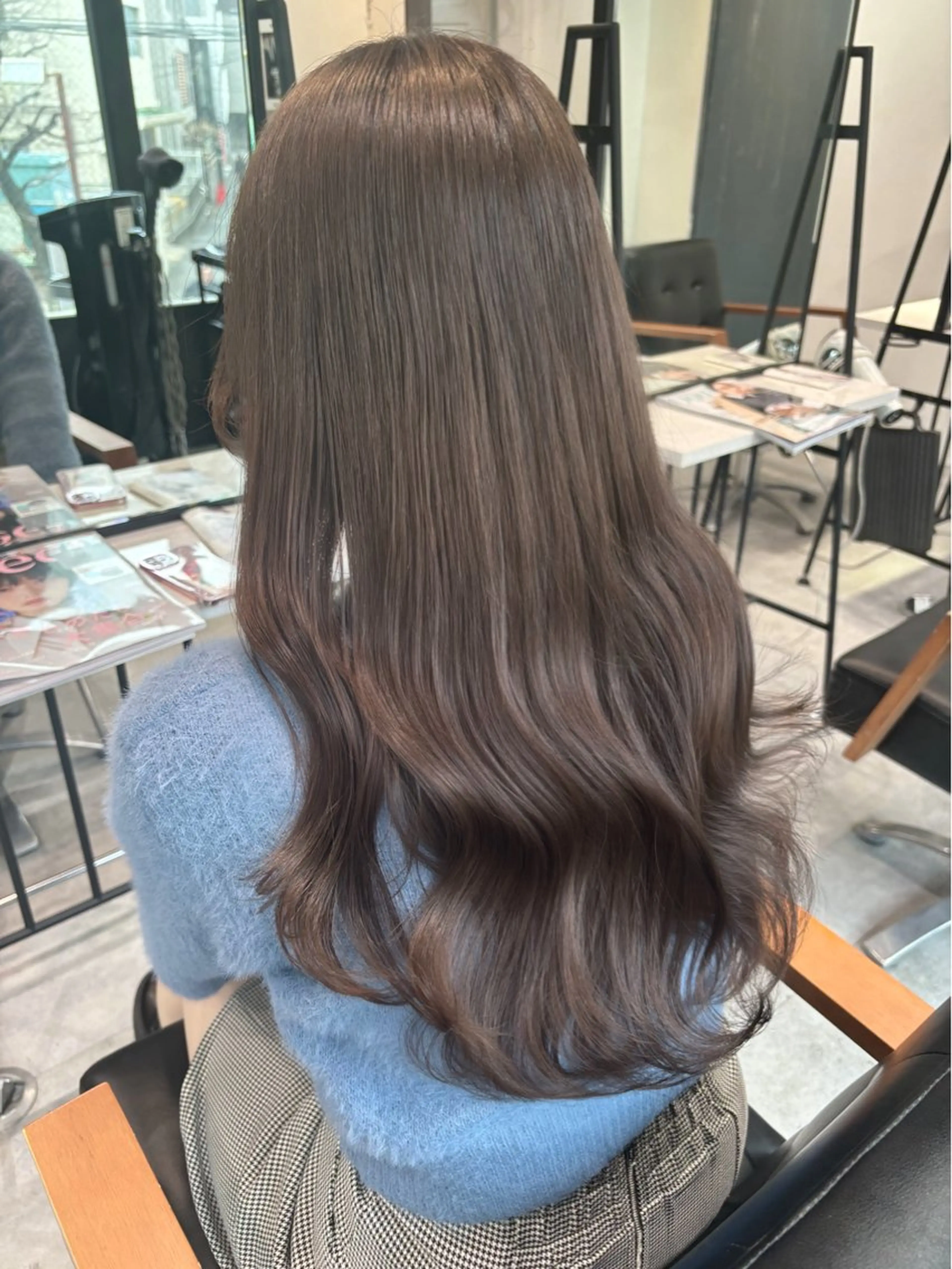 ロング カラー 透明感カラー ダブルカラー ‎Lby home 🪽mikuのヘアスタイル