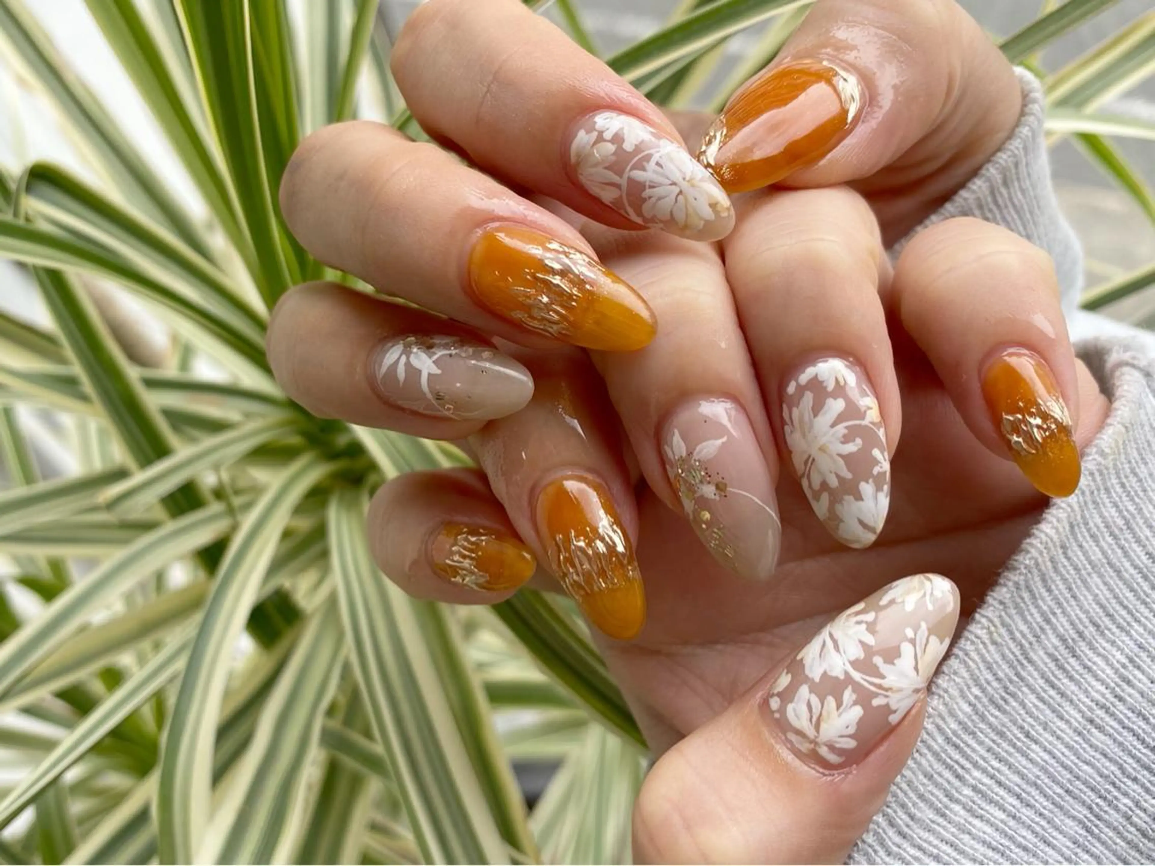 ネイル オレンジ 春ネイル ハンドネイル フットネイル GRANDE大須 栄/店長 aki🌙のネイルデザイン