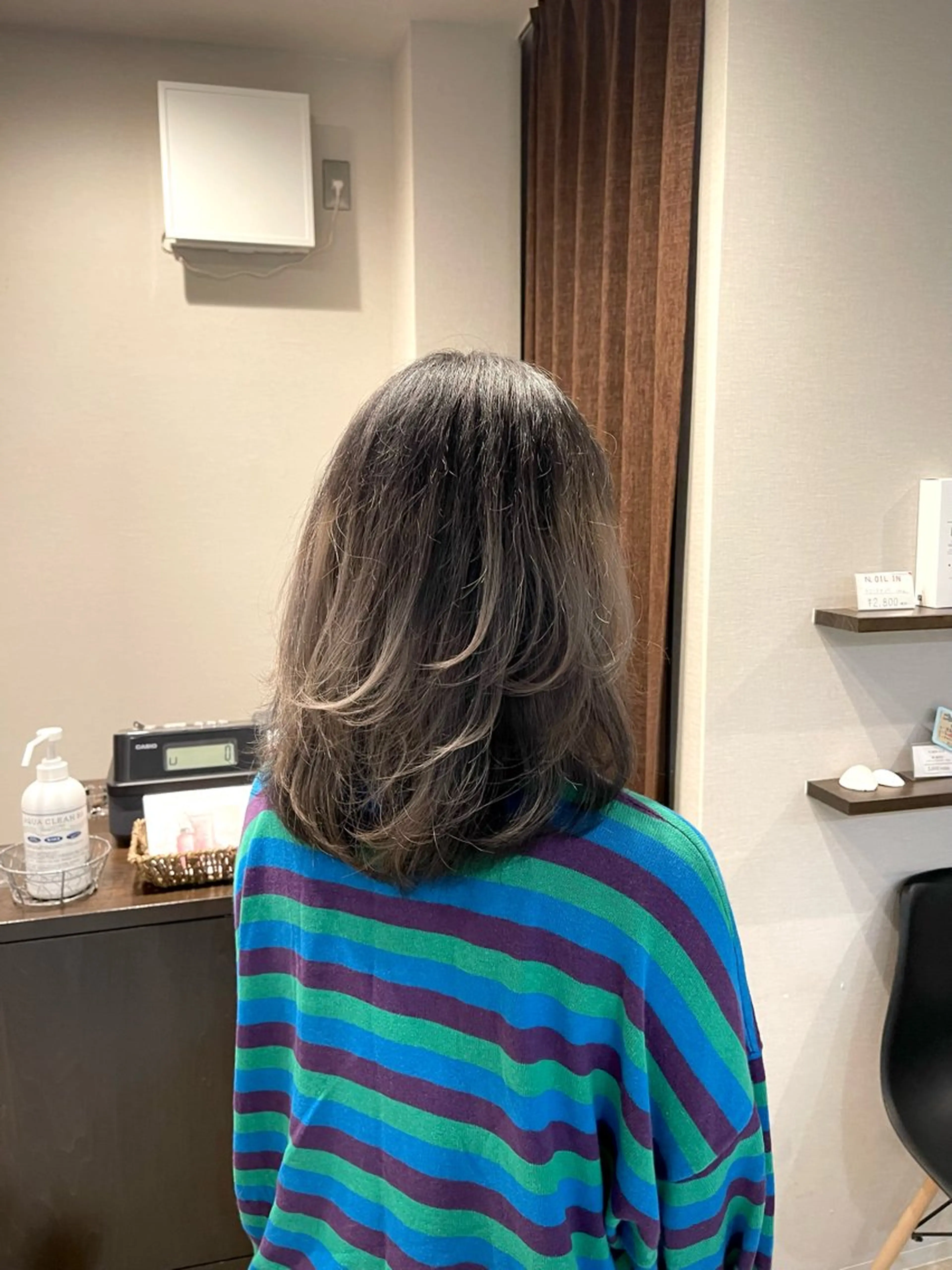 ミディアム ヘアカラー batik dua所属・尼丁 勇磨のヘアスタイル