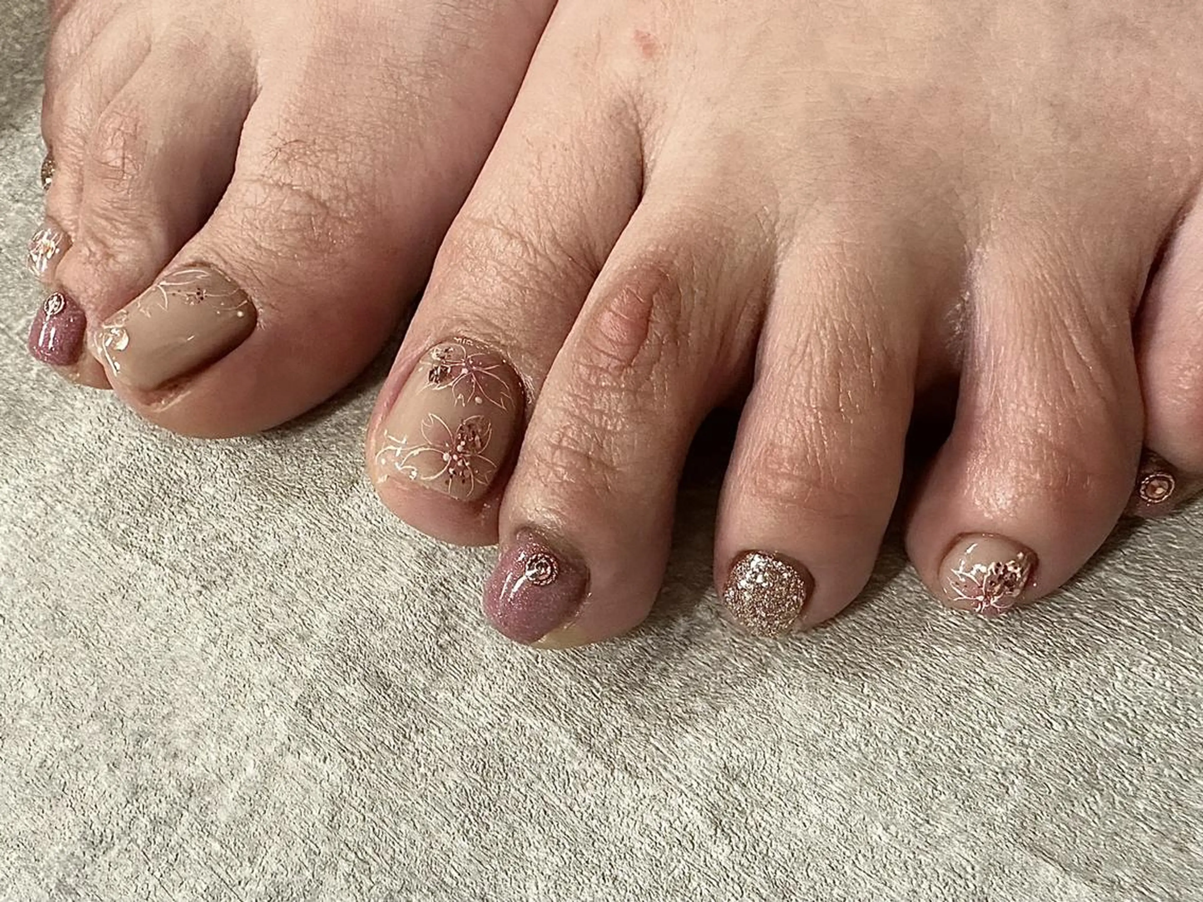 ネイル アートネイル フットネイル フレンチネイル ジェルネイル ガラスフレンチ ハンドネイル ハンドケア FASTNAIL PLUS 新宿店のネイルデザイン