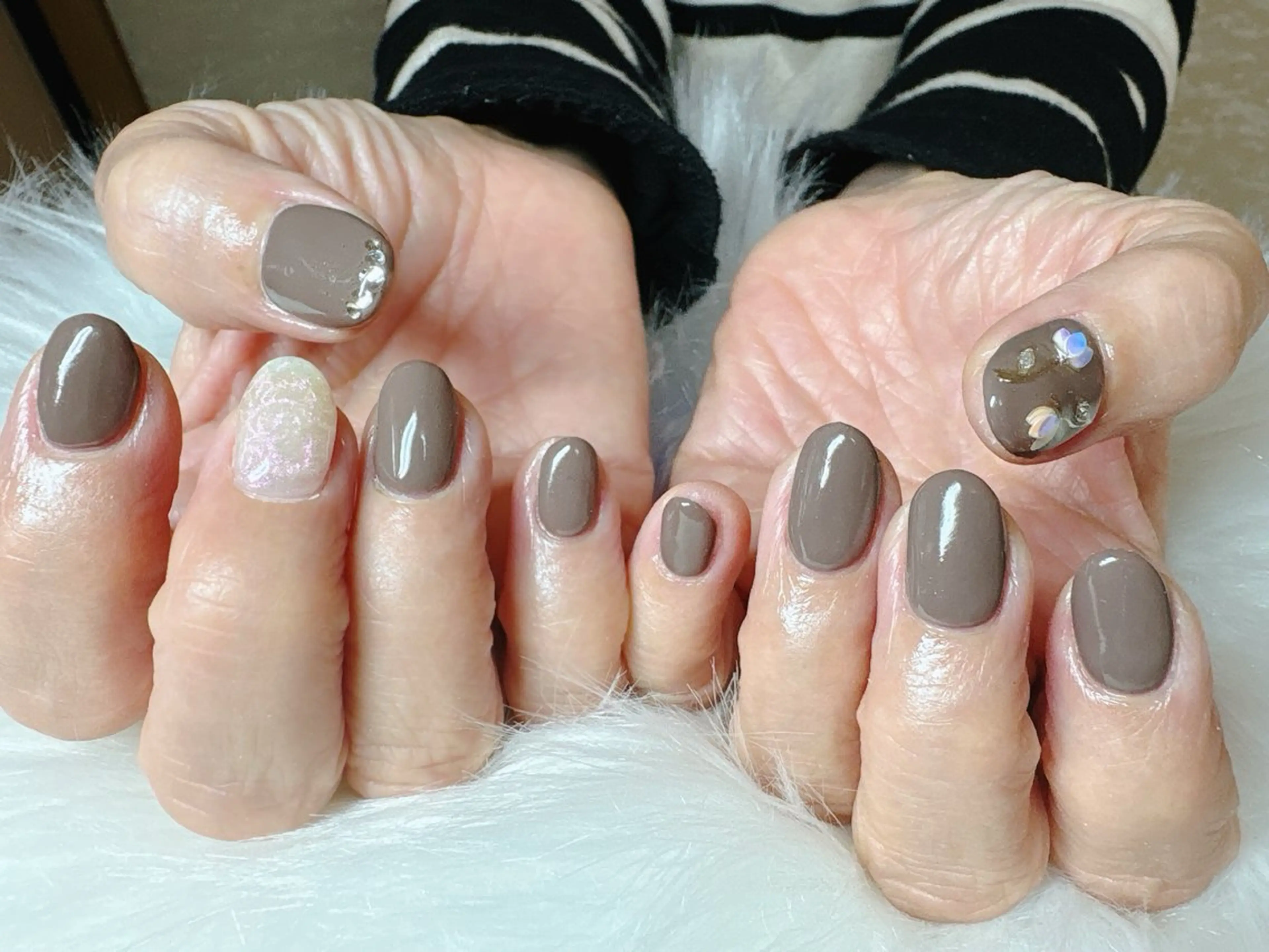 ネイル ECLAT エクラ所属・寺山 千鶴のネイルデザイン