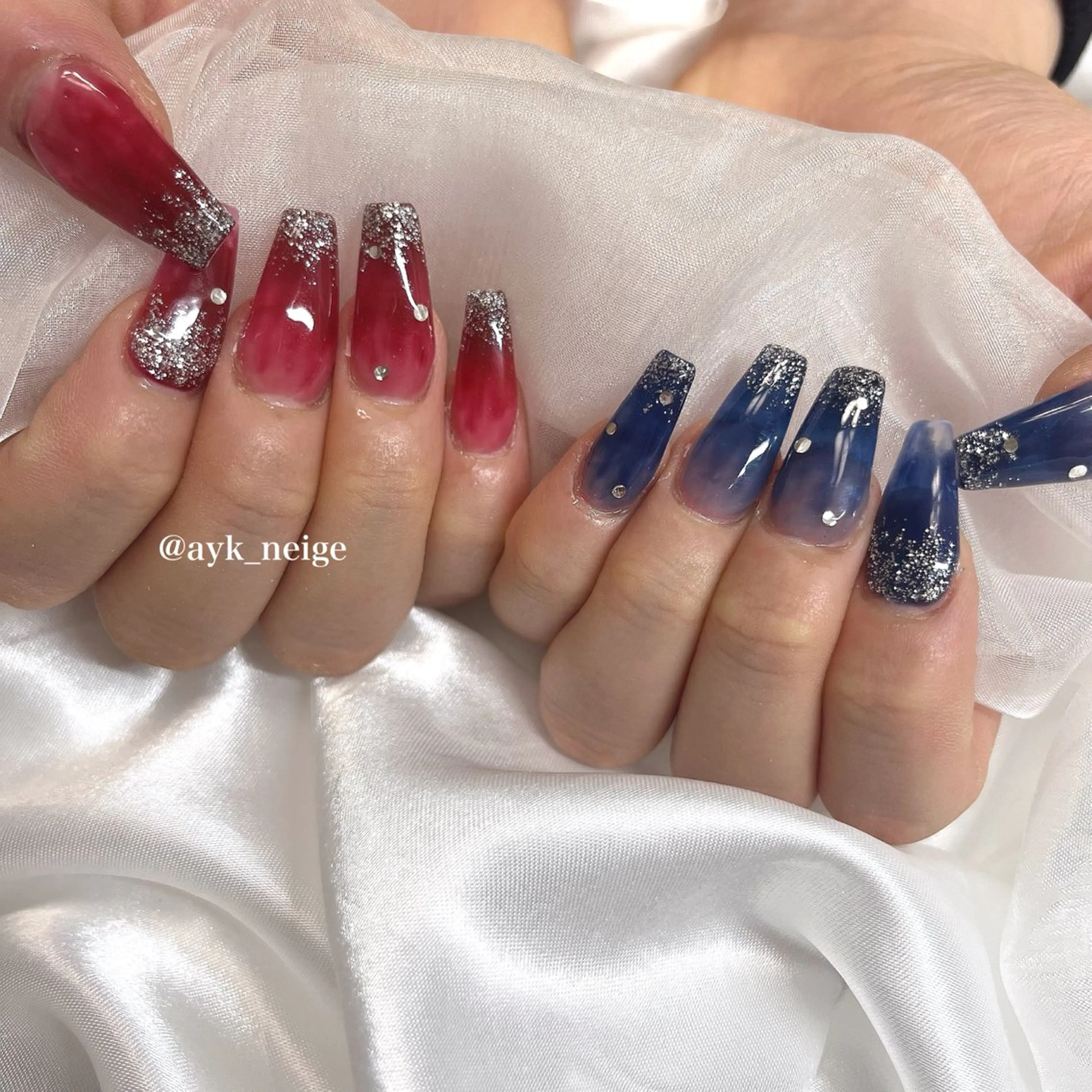 ネイル フットネイル キラキラネイル 韓国ネイル リボン シンプルネイル n'eige nail所属・大谷 綾香のネイルデザイン