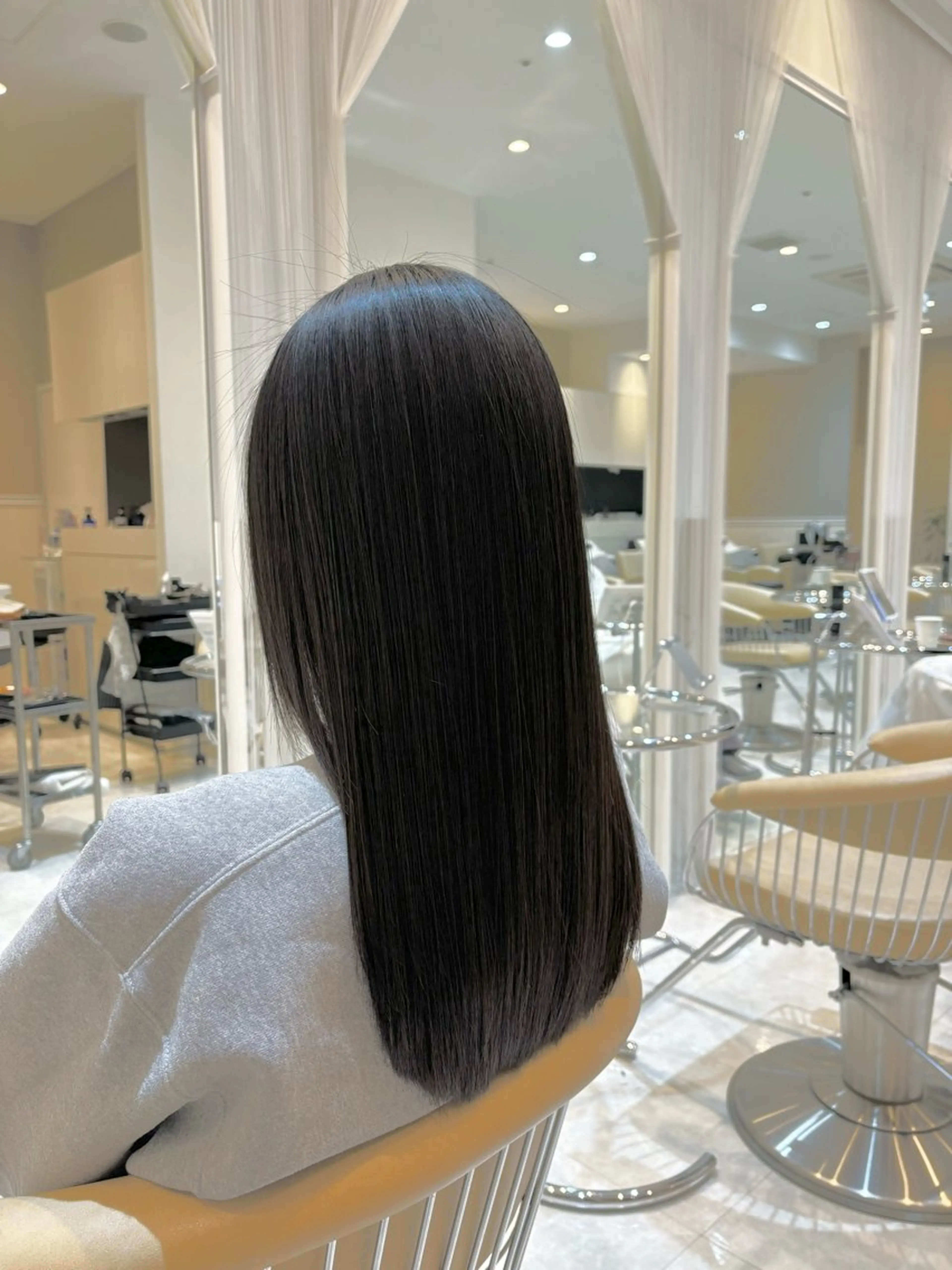 セミロング 髪質改善 縮毛矯正 トリートメント 酸熱トリートメント 縮毛矯正 トリートメント Watai 山下直哉のヘアスタイル