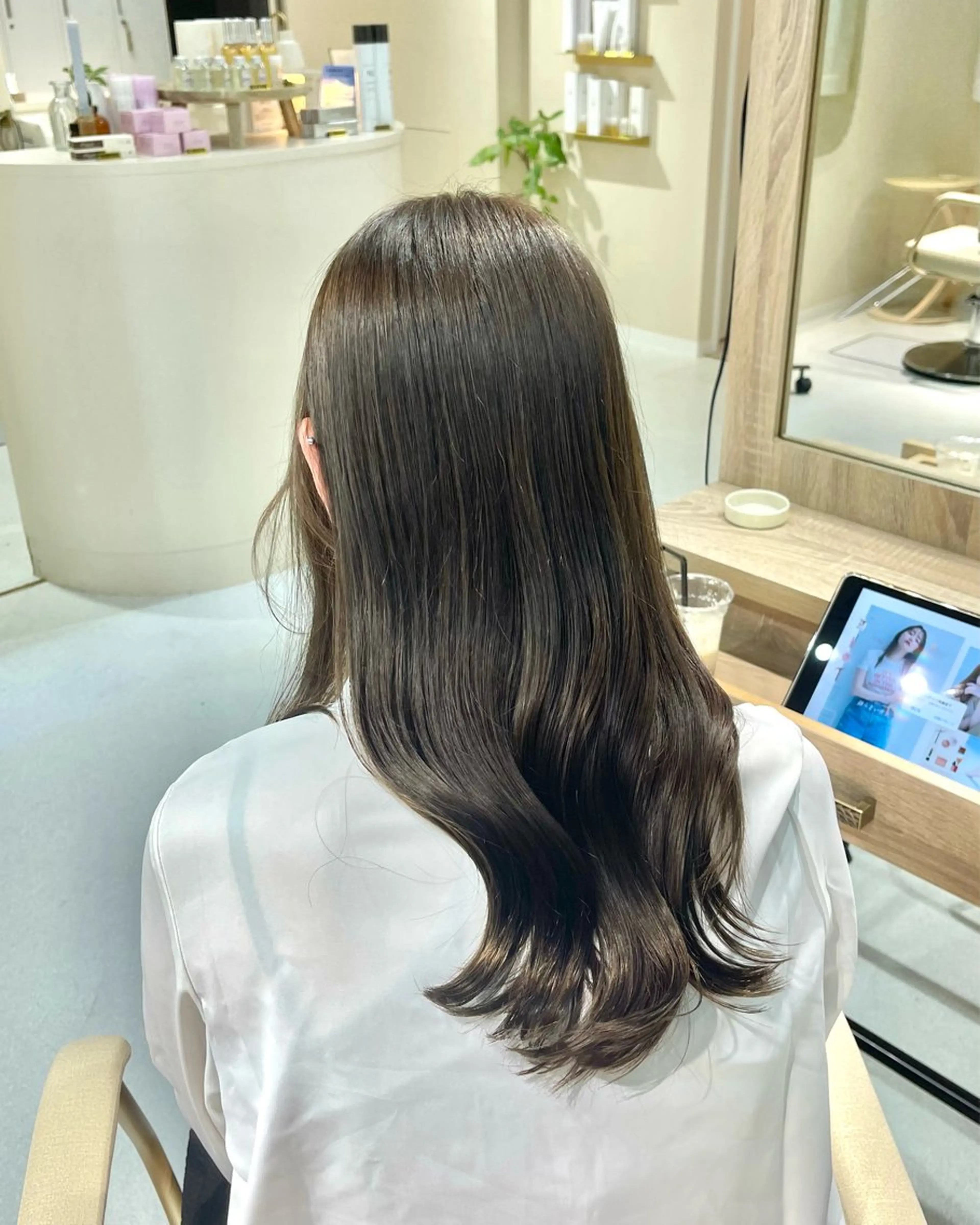 【ご新規様限定】🌸簡単髪質改善カラー+カット+バイカルテトリートメント🌸※ロング料金なし　¥6,000の写真