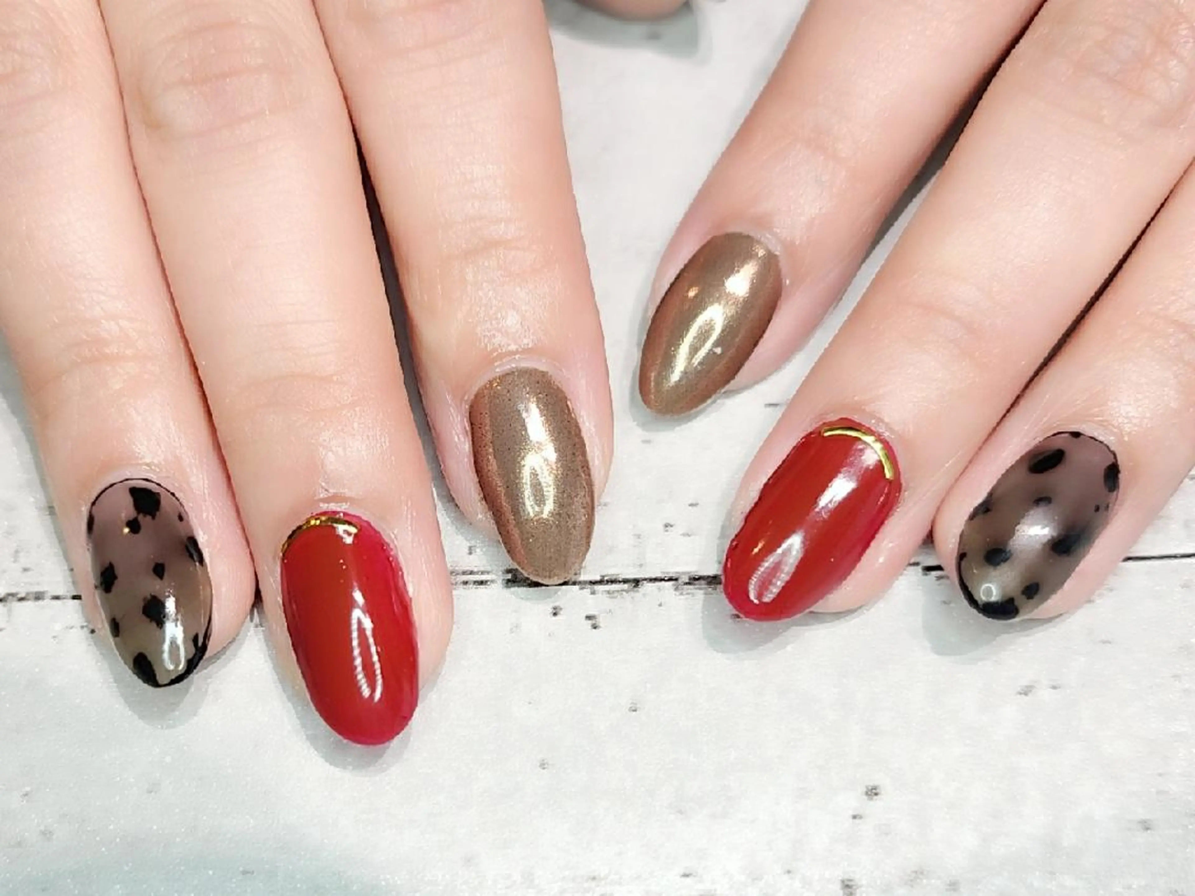 ネイル ボルドー ブラウン ミラーネイル ハンドネイル NOGUCHI  KANAのネイルデザイン