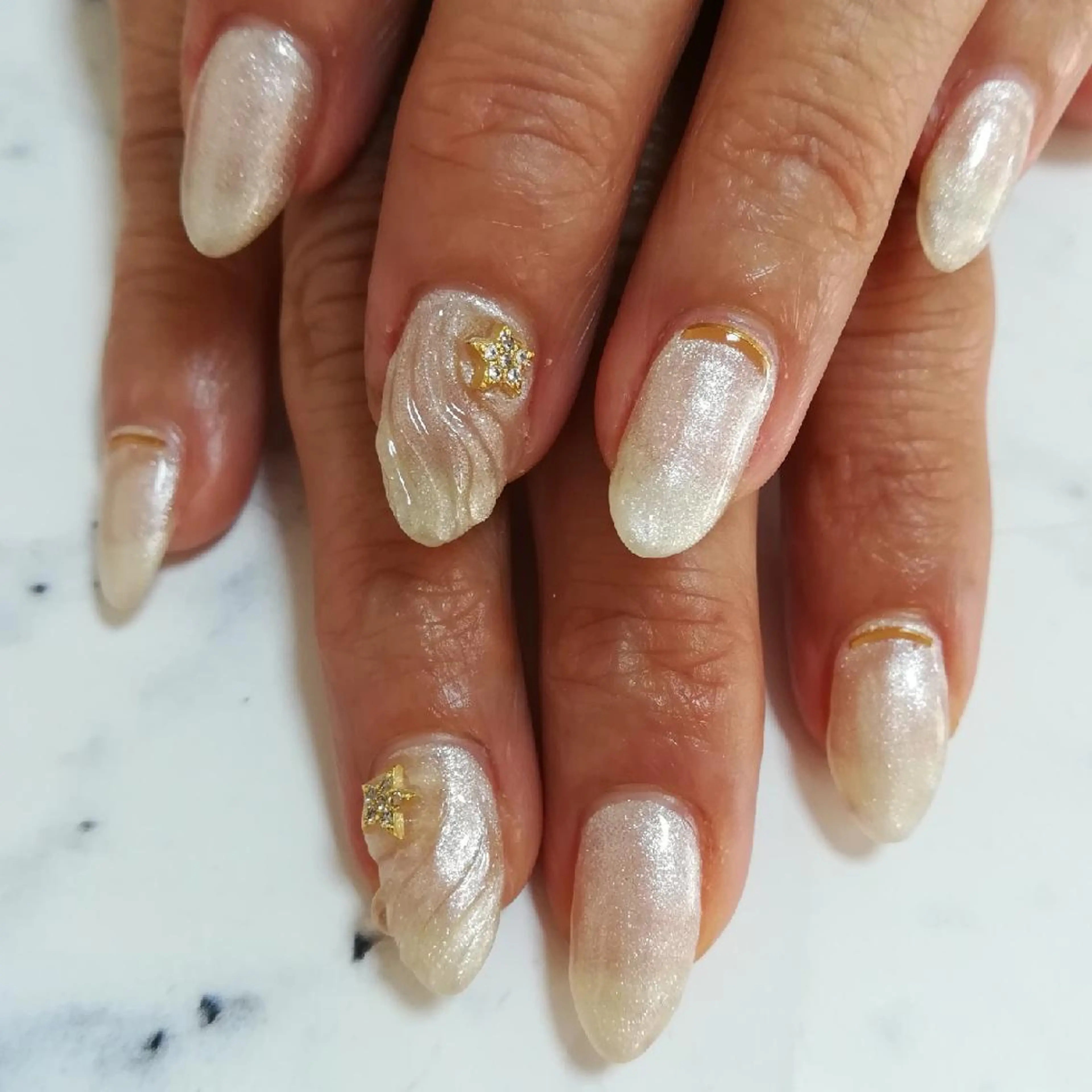 ネイル ホワイト reve あやののネイルデザイン