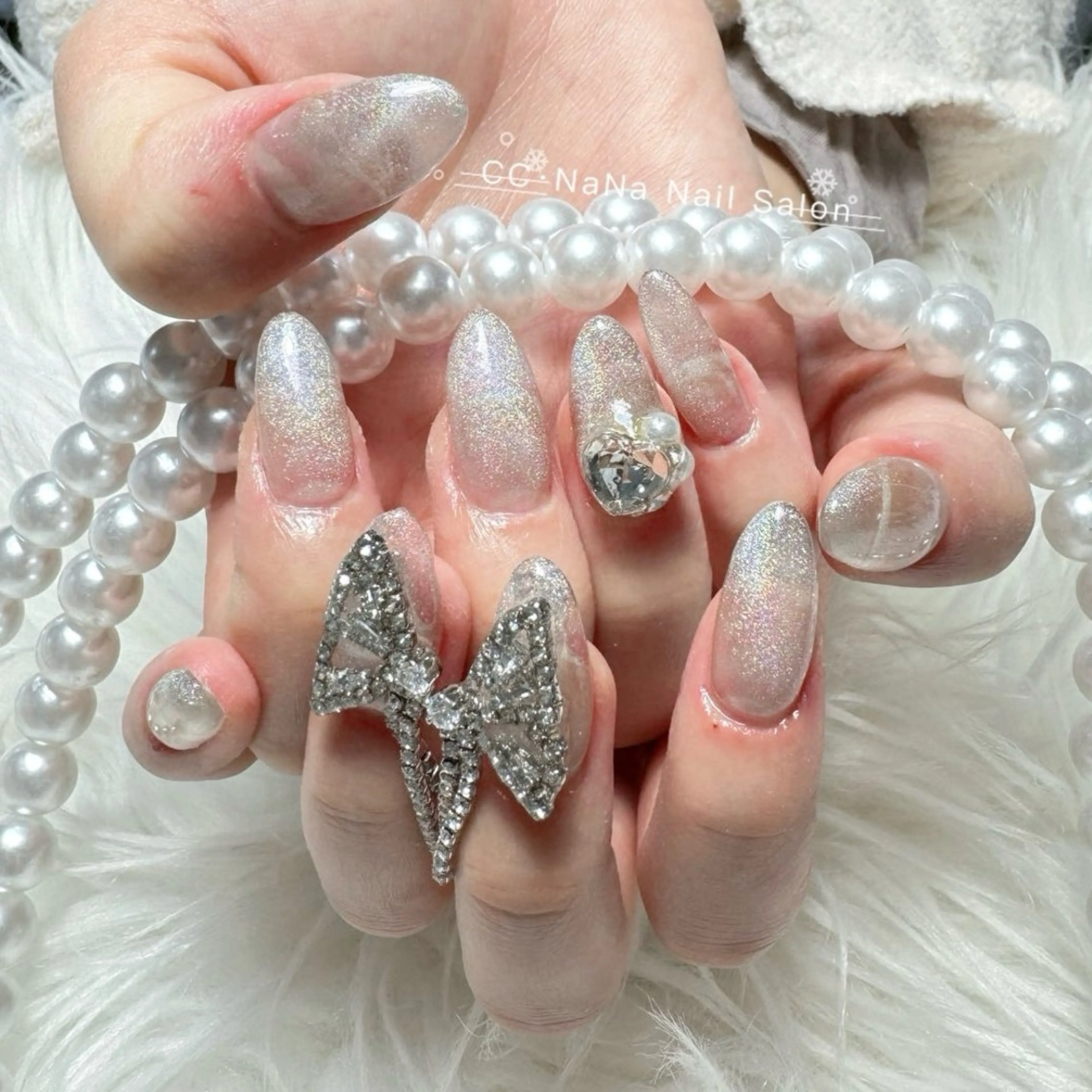 ネイル チークネイル フラッシュネイル ハート キラキラネイル 韓国ネイル ハンドネイル 💎CC・NaNa 韓国風ネイル🌙Cのネイルデザイン