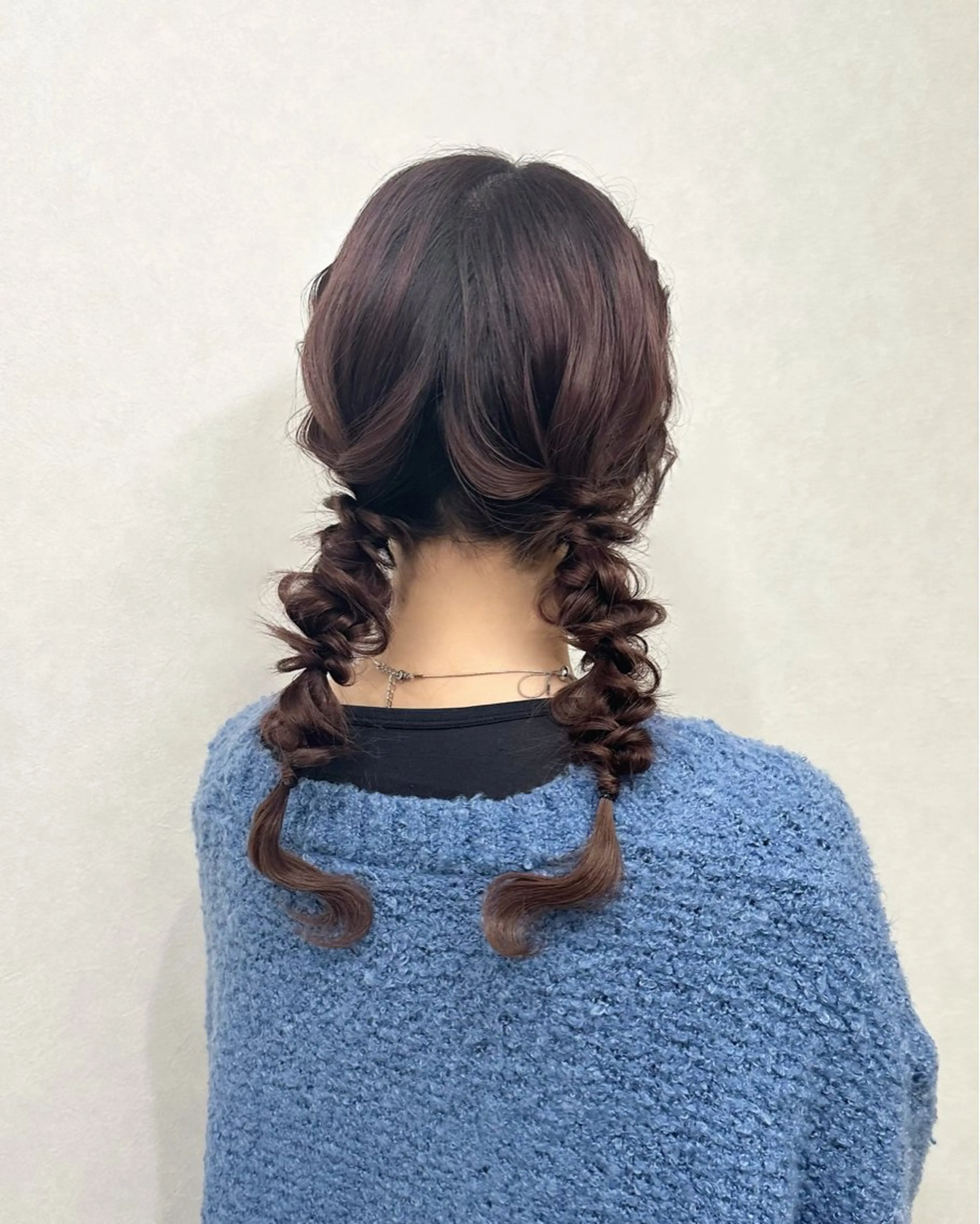 セミロング ヘアアレンジ ツインテール hair make applause.所属・小賀 栞奈のヘアスタイル