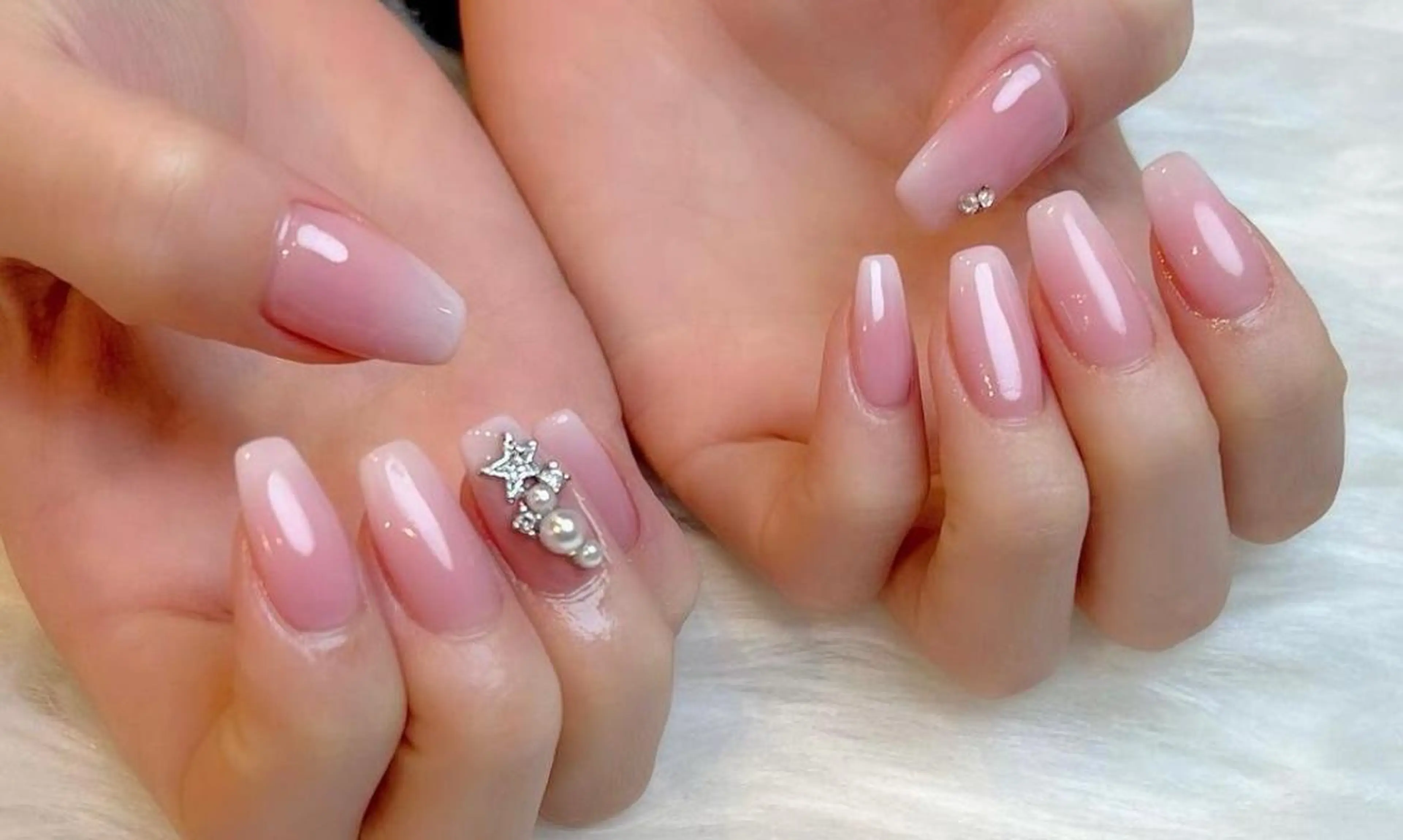 ネイル ハンドネイル VIVIAN リサのネイルデザイン