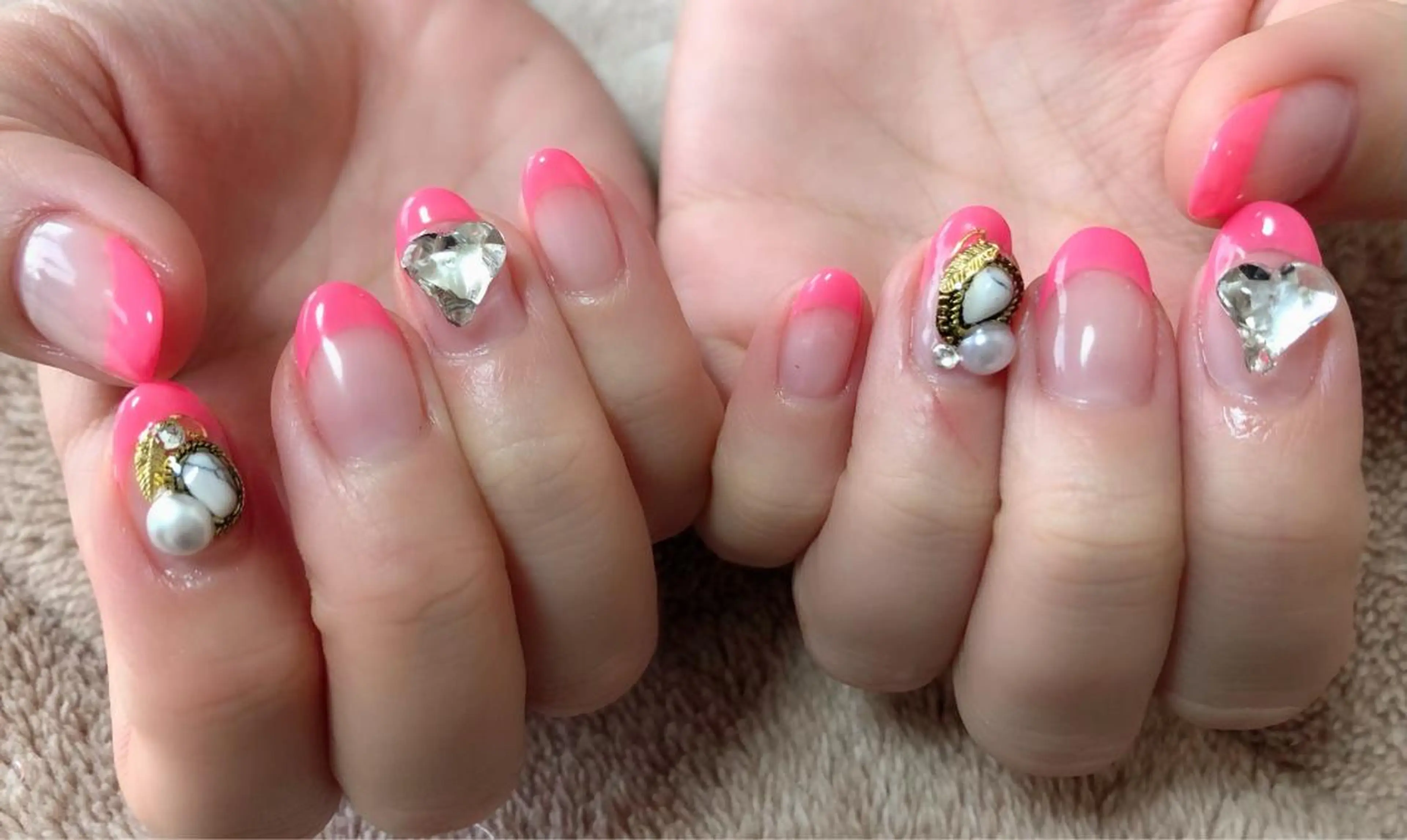 ネイル ハンドネイル t. yoshizawaのネイルデザイン