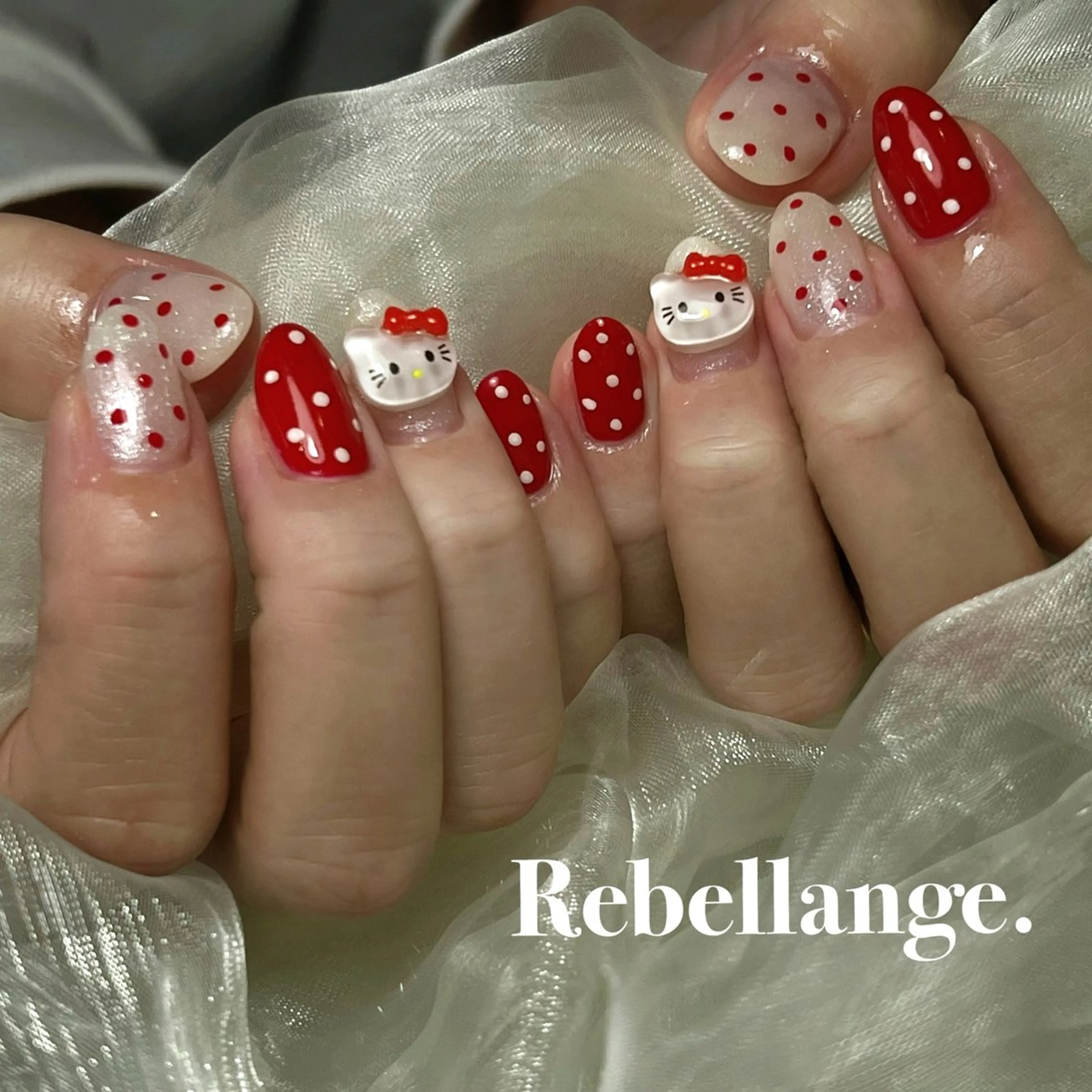 ネイル ハンドネイル Rebellange n.のネイルデザイン