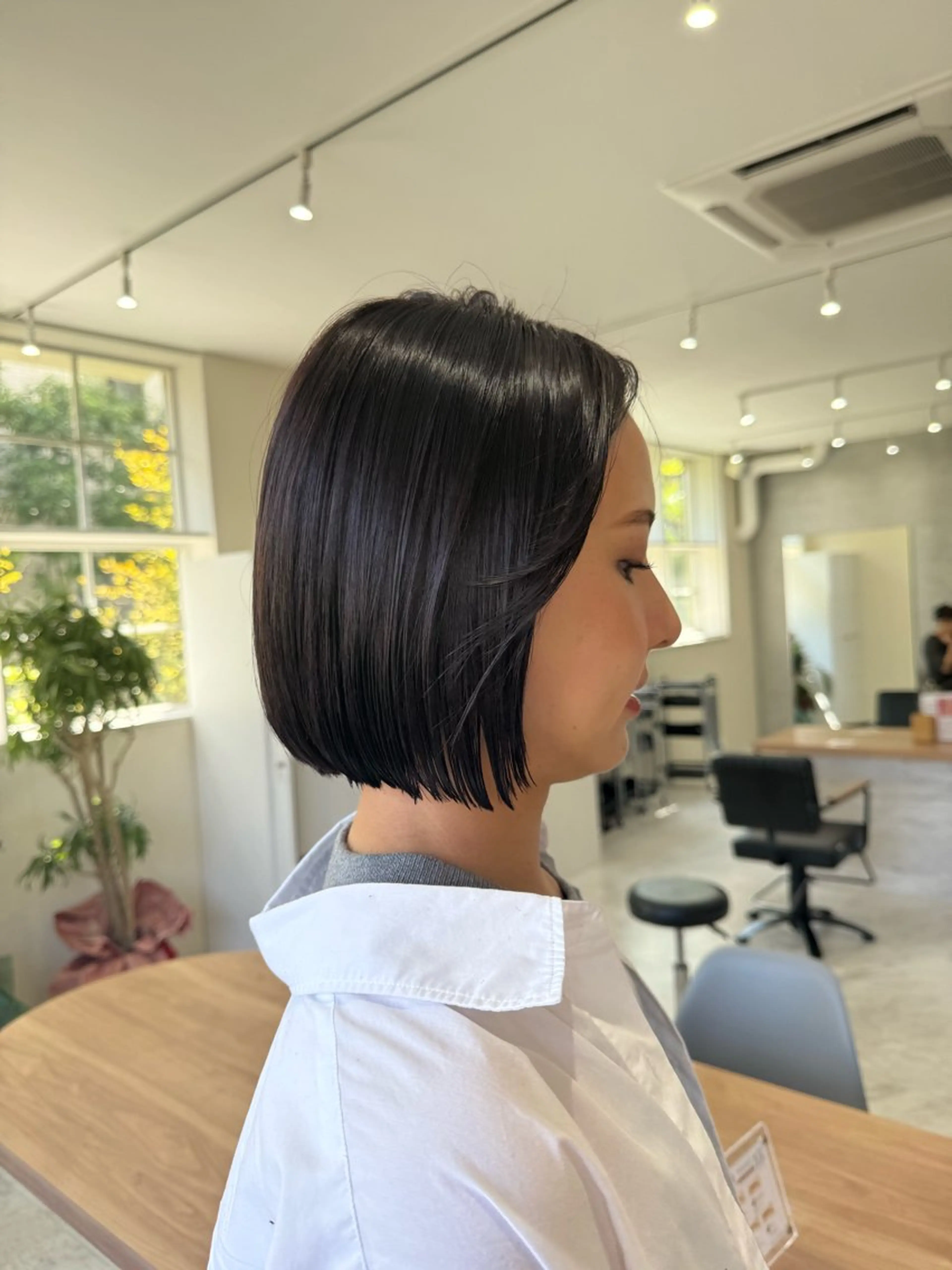 ショート カラー ボブ カット ヘアカラー 🤍透明感カラー/ レイヤー/SUのヘアスタイル