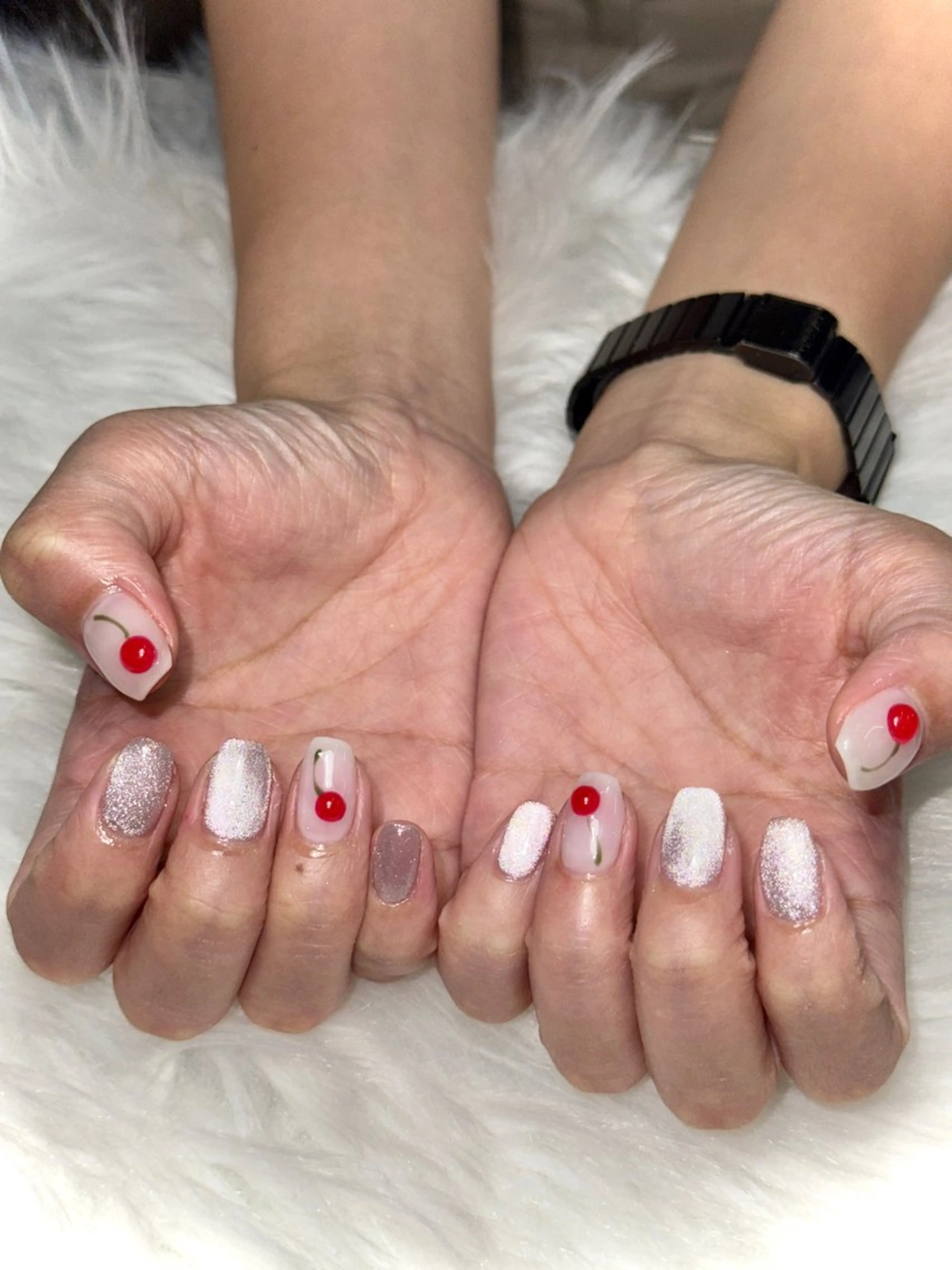 ネイル ハンドネイル Momoka 🍑🎀のネイルデザイン