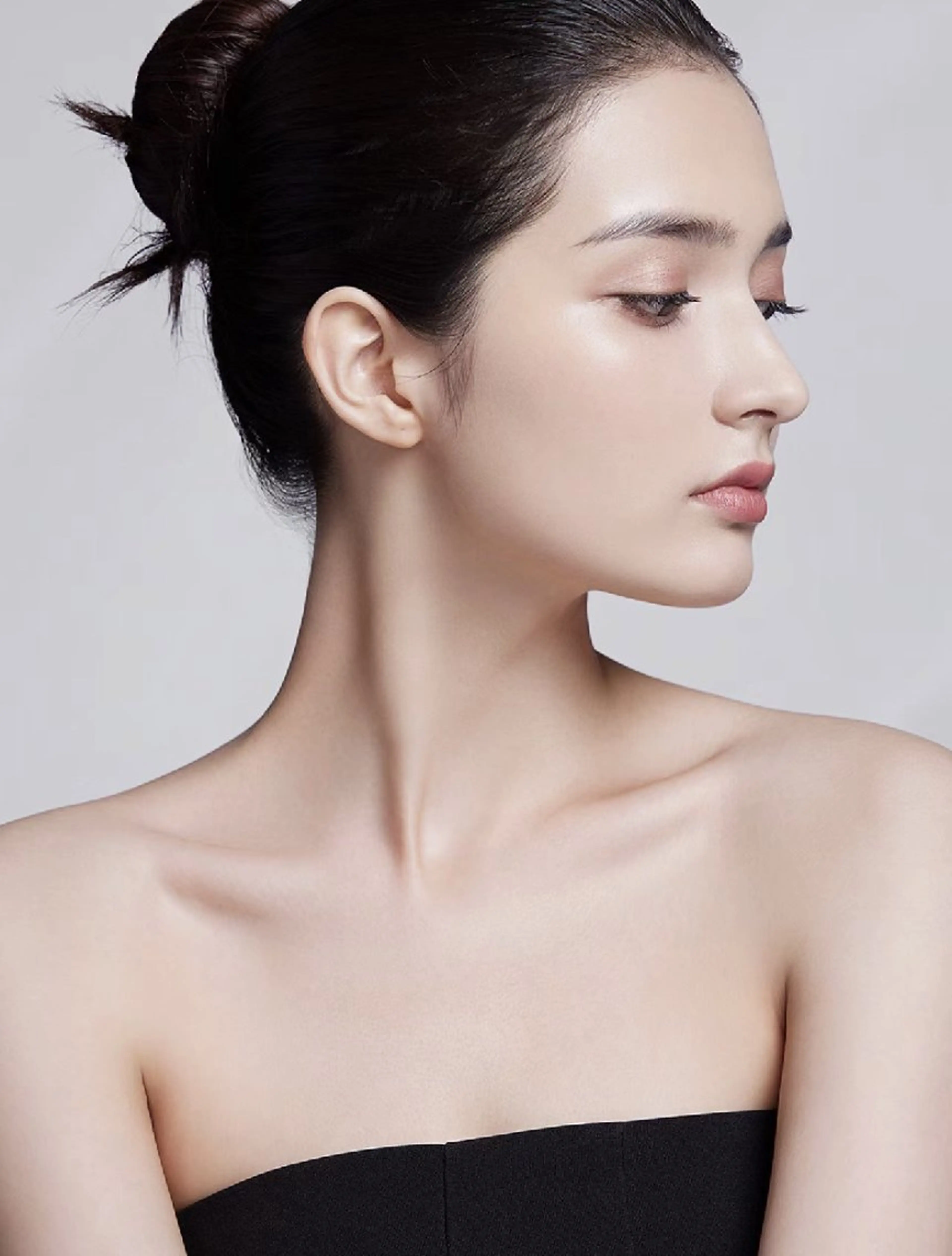 ネイル ブライダルネイル ホワイト aliaハイフ&水光ジェットサロン所属・aliaハーブ水光店 エステティシャン募集のエステ・リラクイメージ