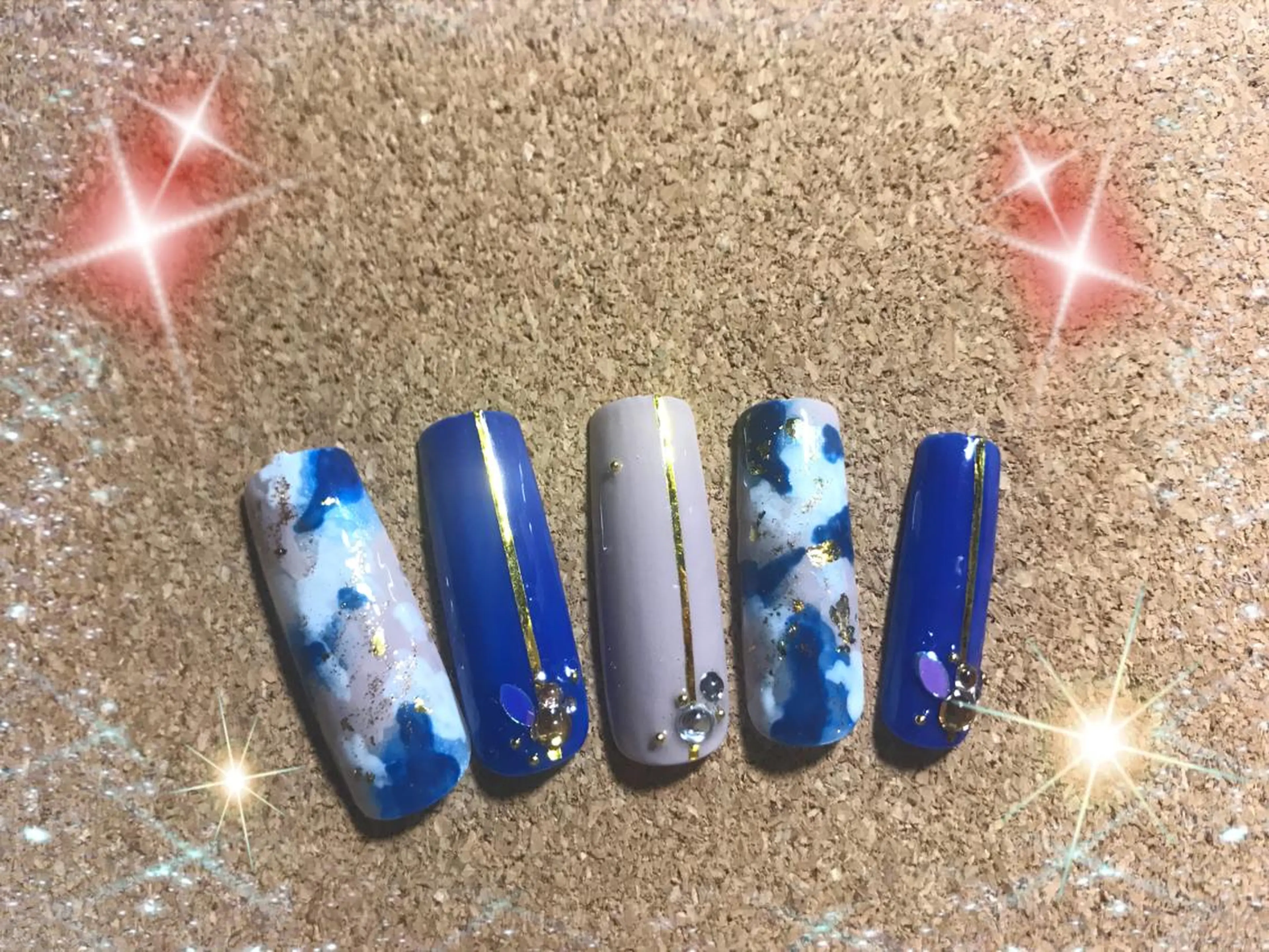 ネイル ECLAT エクラ所属・寺山 千鶴のネイルデザイン