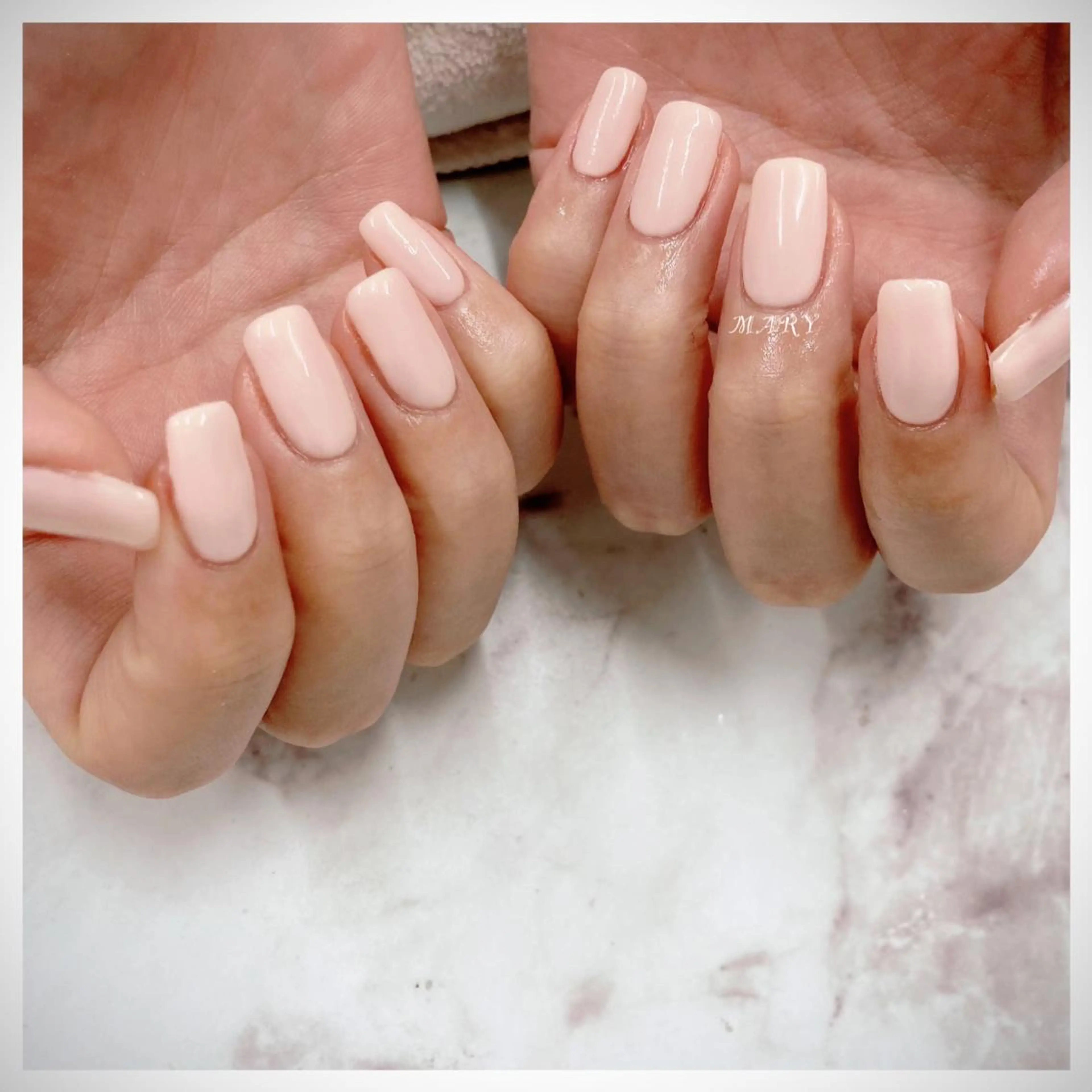 ネイル ニュアンスネイル ワンカラーネイル ピンク シンプルネイル 春ネイル ハンドネイル Mary nail所属・Mary nail .narumiのネイルデザイン