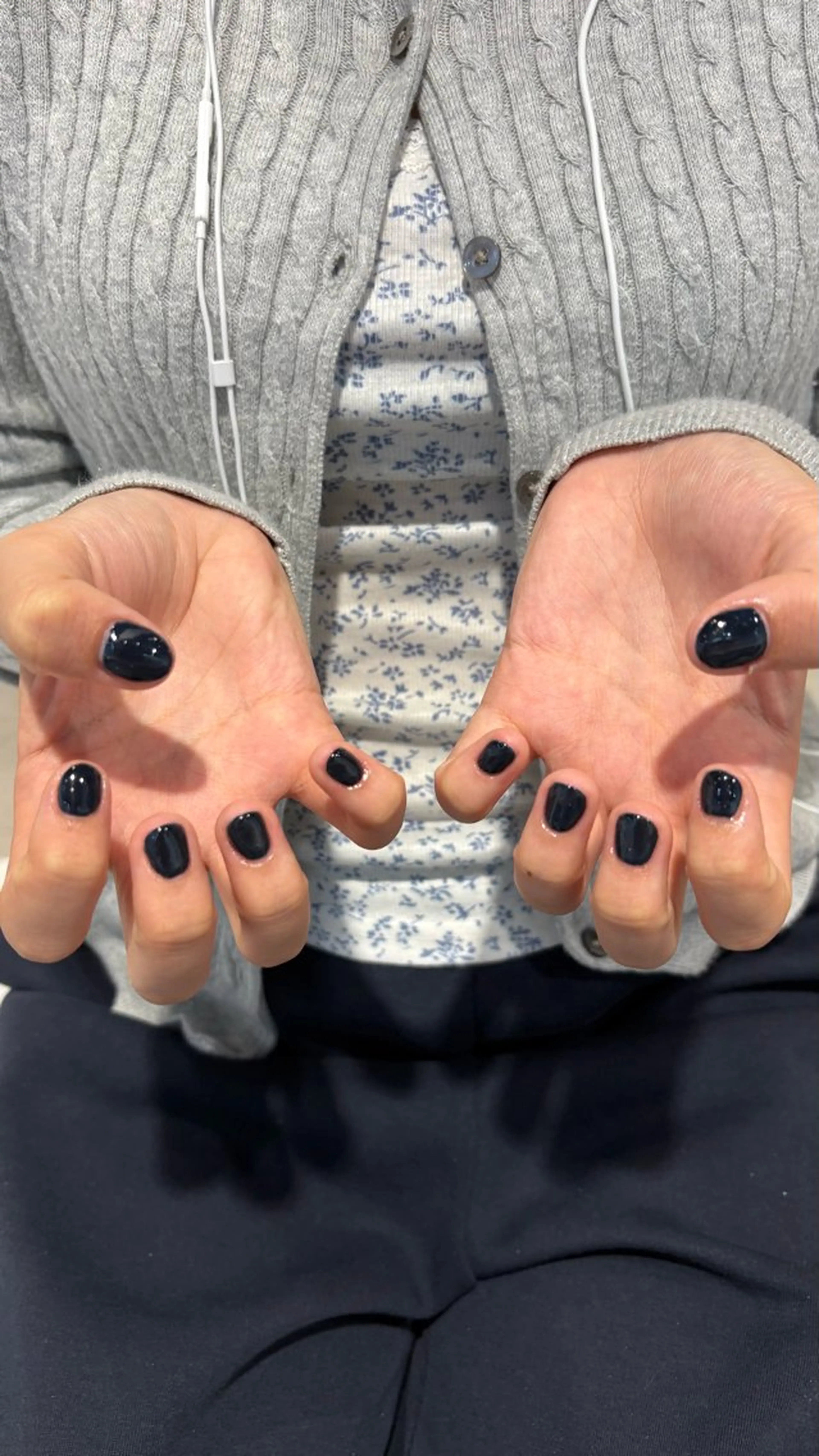 ネイル ハンドネイル 似合わせカラー✩.* ハイトーン/リナのヘアスタイル