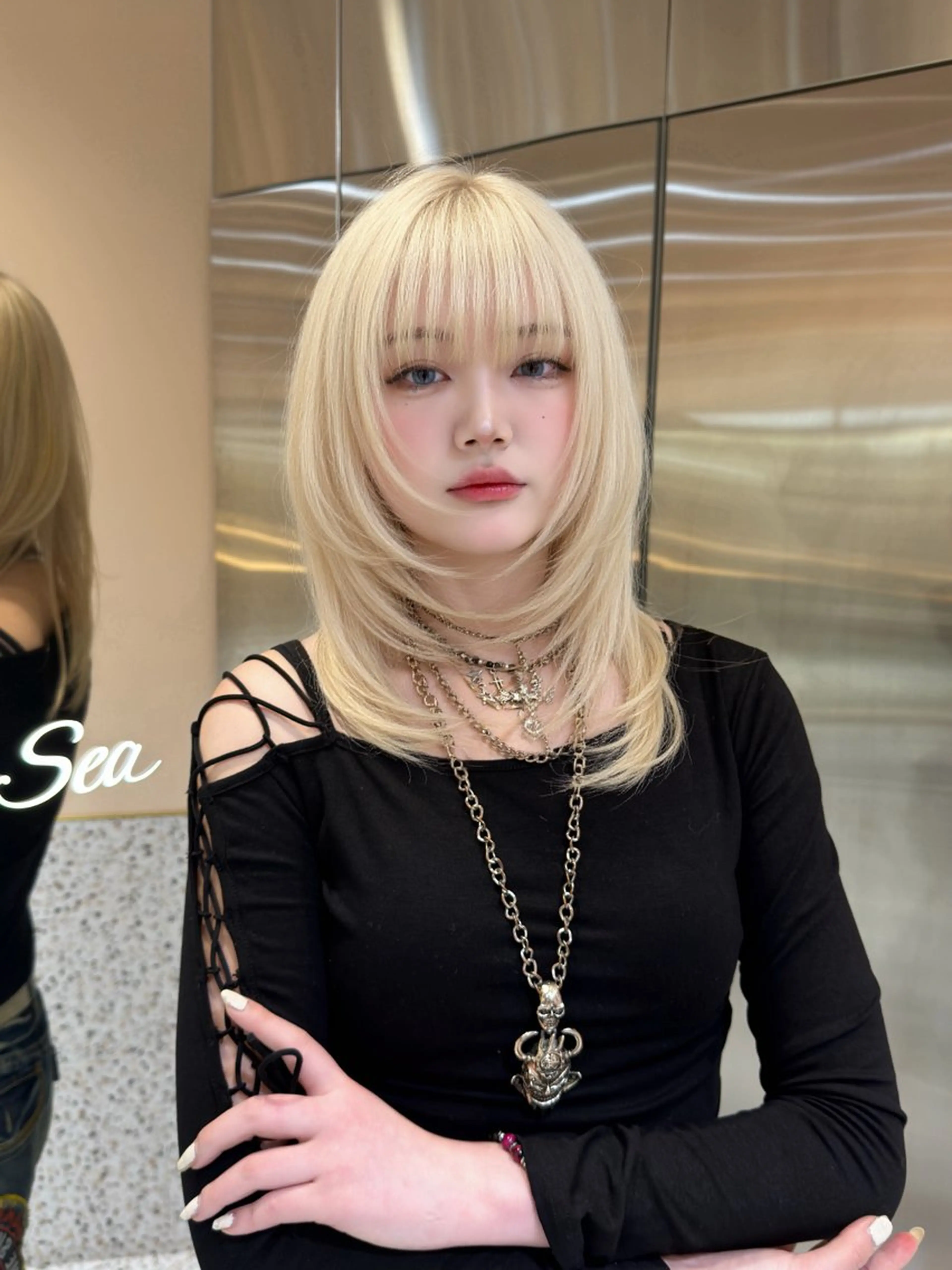 ミディアム トリートメント 絶対垢抜けレイヤー/ 透明感カラーリョウヤのヘアスタイル