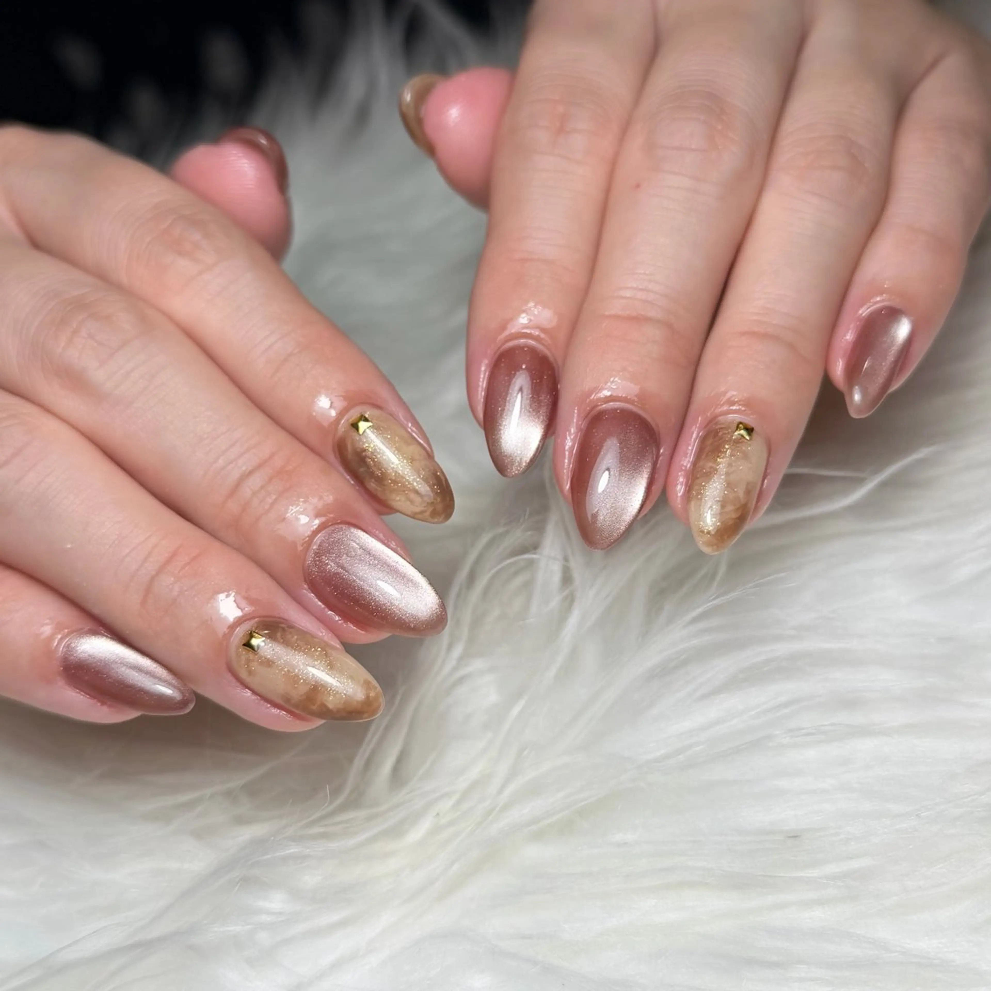 ネイル ハンドネイル vary clue所属・nailist🌻 YUKARIのネイルデザイン