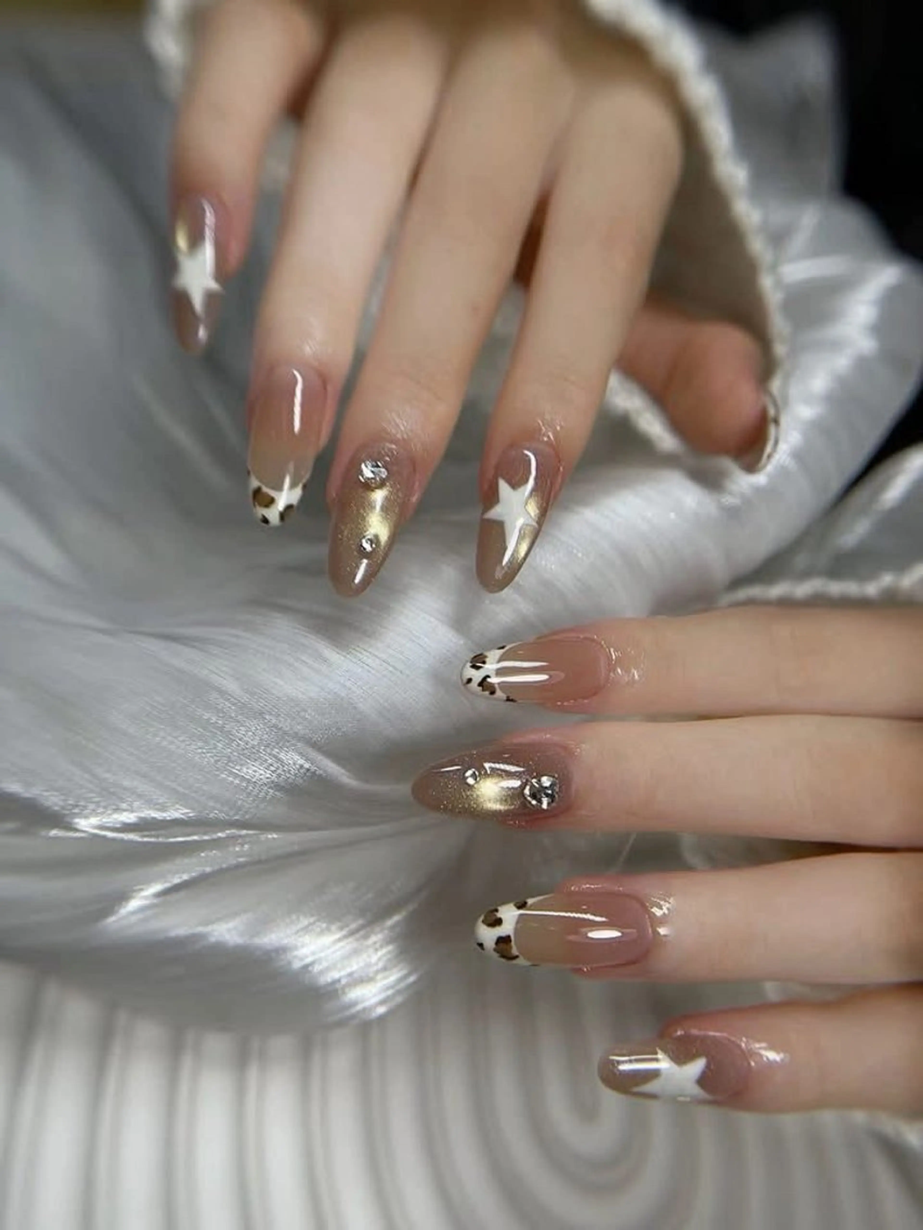 ネイル チークネイル フットネイル フレンチネイル グラデーション 韓国ネイル Ribbonnail staffのネイルデザイン