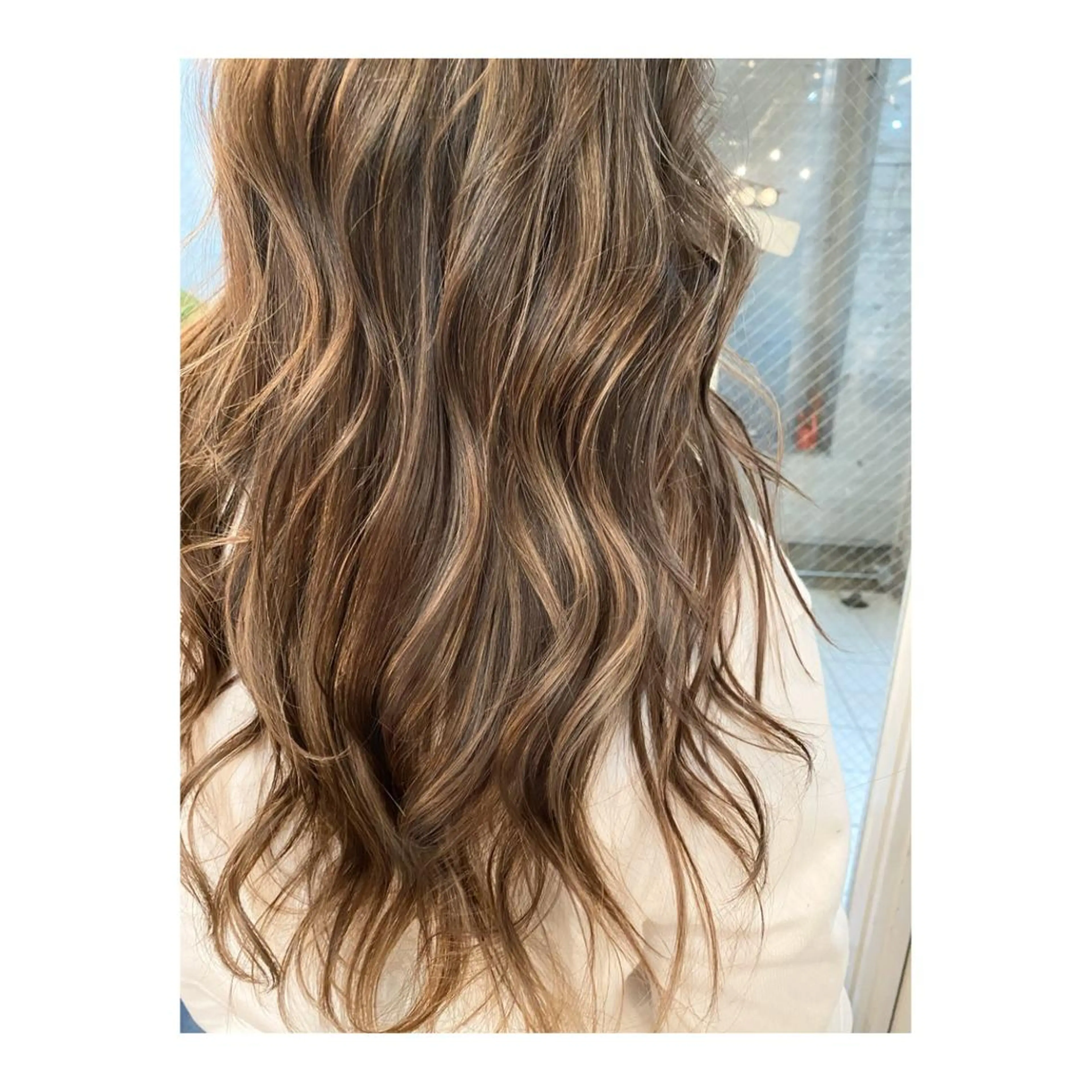 ロング カラー ハイライトカラー ハイライト コールネックスザサロン所属・白髪ぼかし×デザイン 🕊️🫧ホウジョウのヘアスタイル