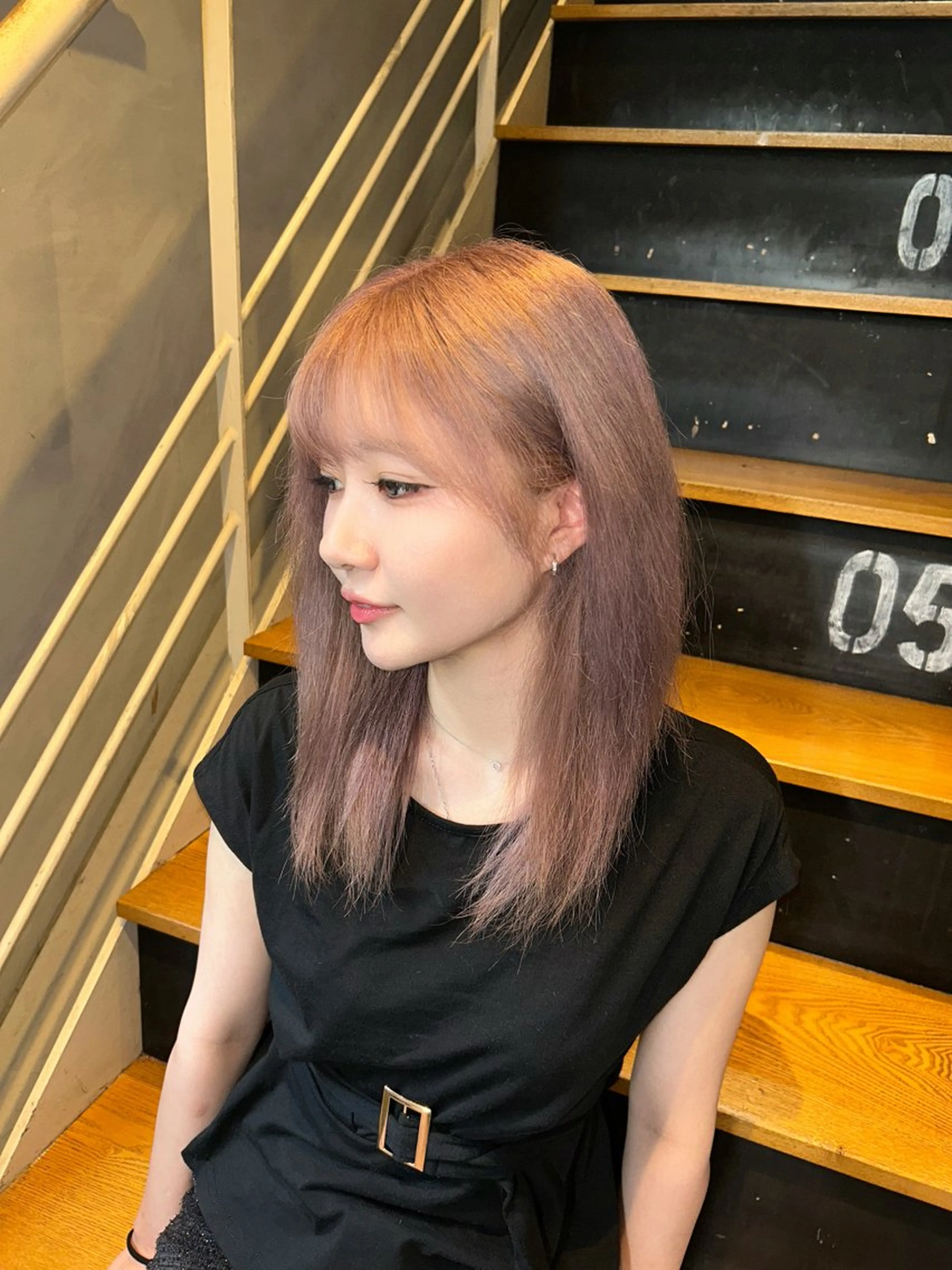 ミディアム カラー ブリーチ ピンクカラー ヘアカラー 🦋SATO🦋 / 似合わせカラー⟡.*のヘアスタイル