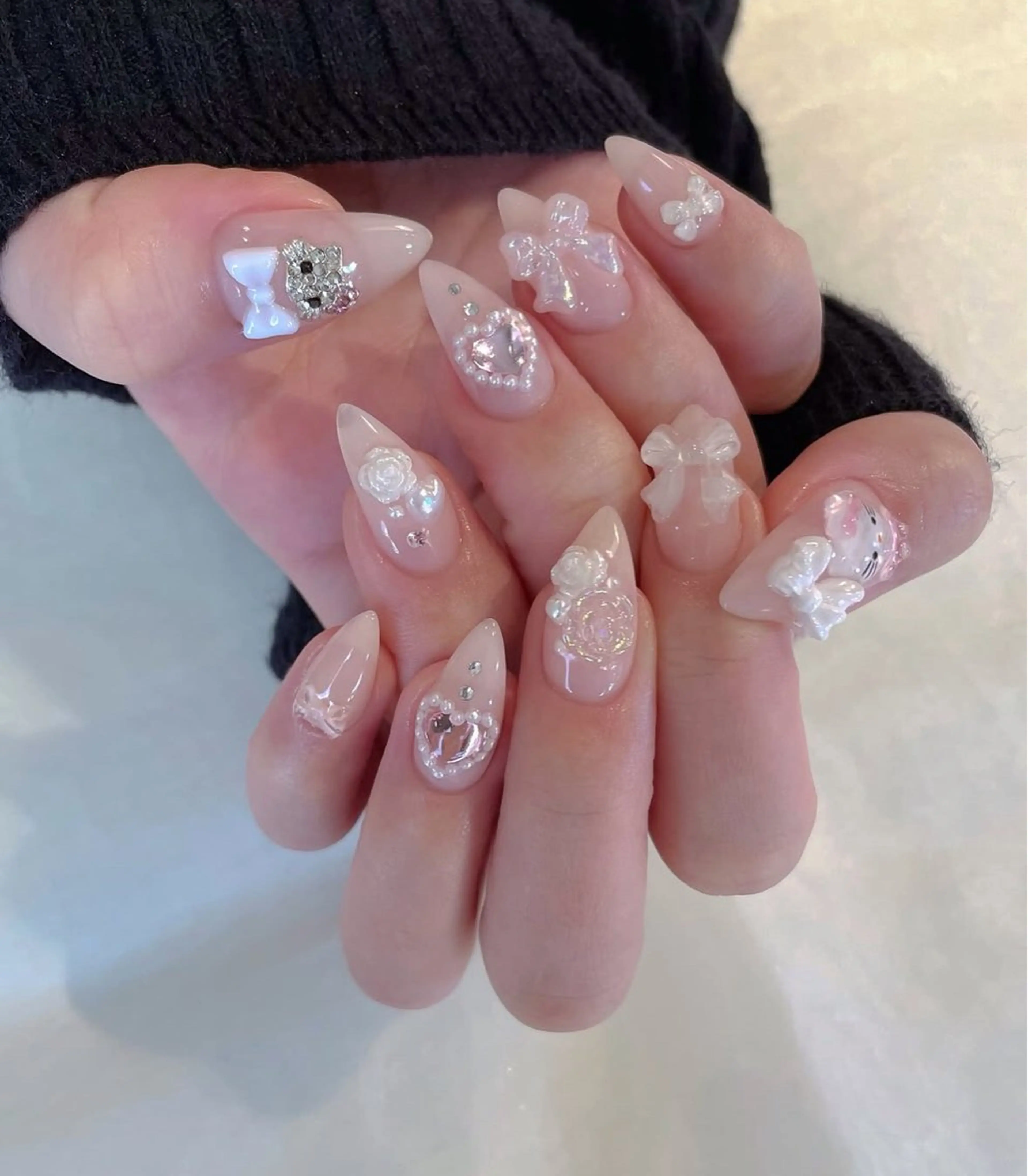 ネイル 長さ出し グラデーション キラキラネイル 韓国ネイル ラメ(グリッター) ハンドネイル ハンドケア Chisa Nail Studio所属・チ サのネイルデザイン