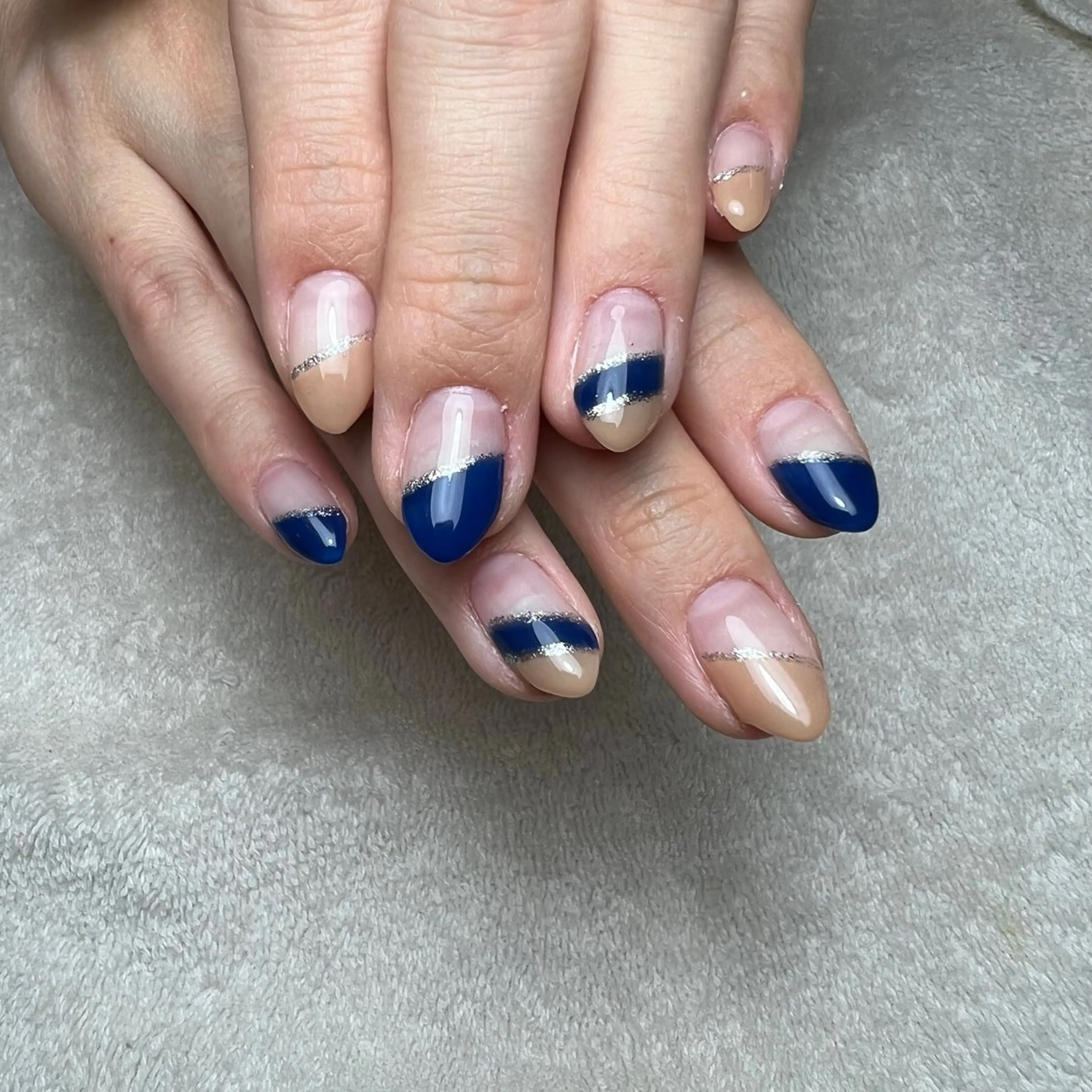 ネイル ダブルフレンチ フレンチネイル 斜めフレンチ ハンドネイル COCO+所属・COCO +のエステ・リラクイメージ