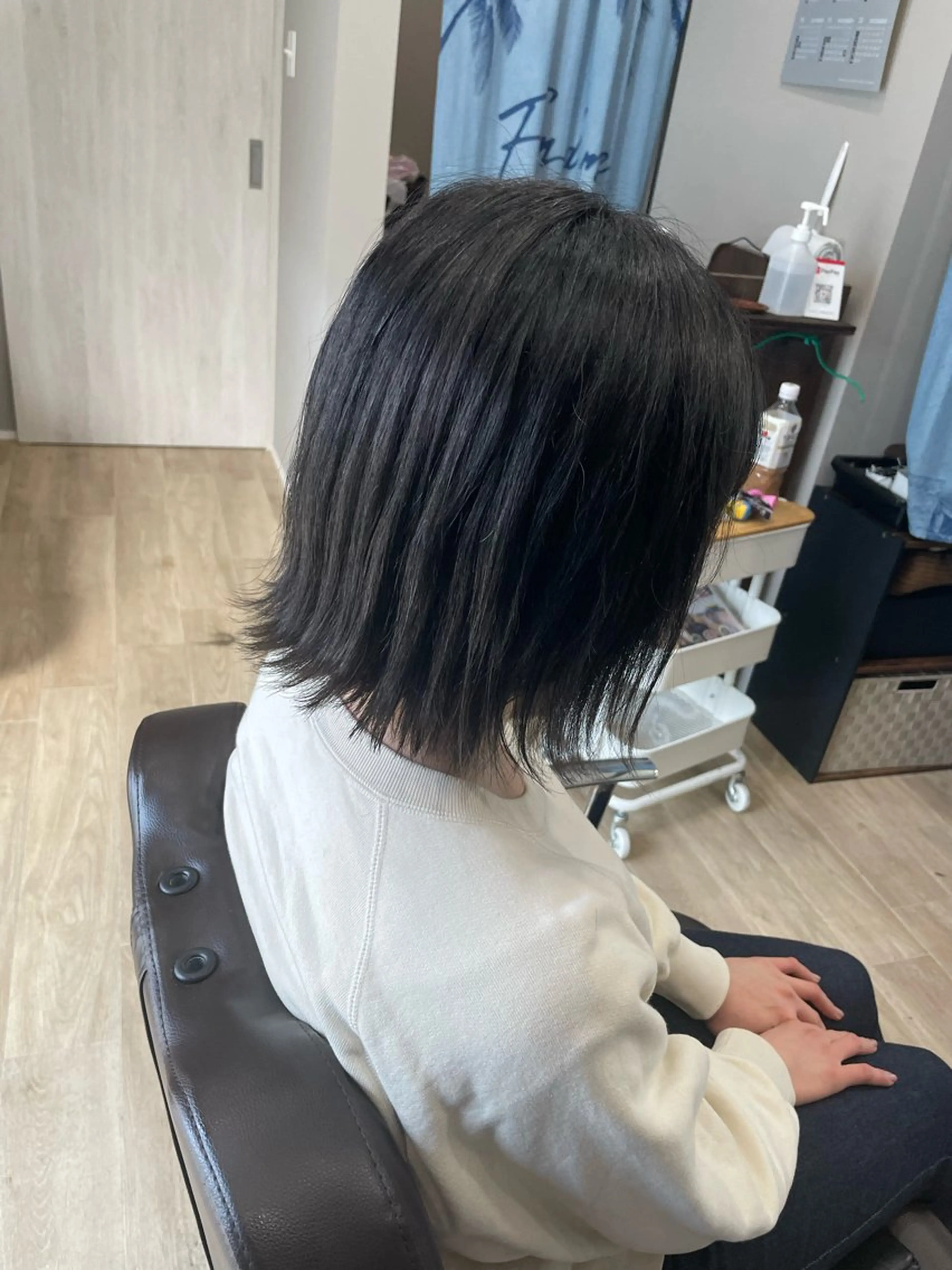 ミディアム カラー Hair room Leaのヘアスタイル