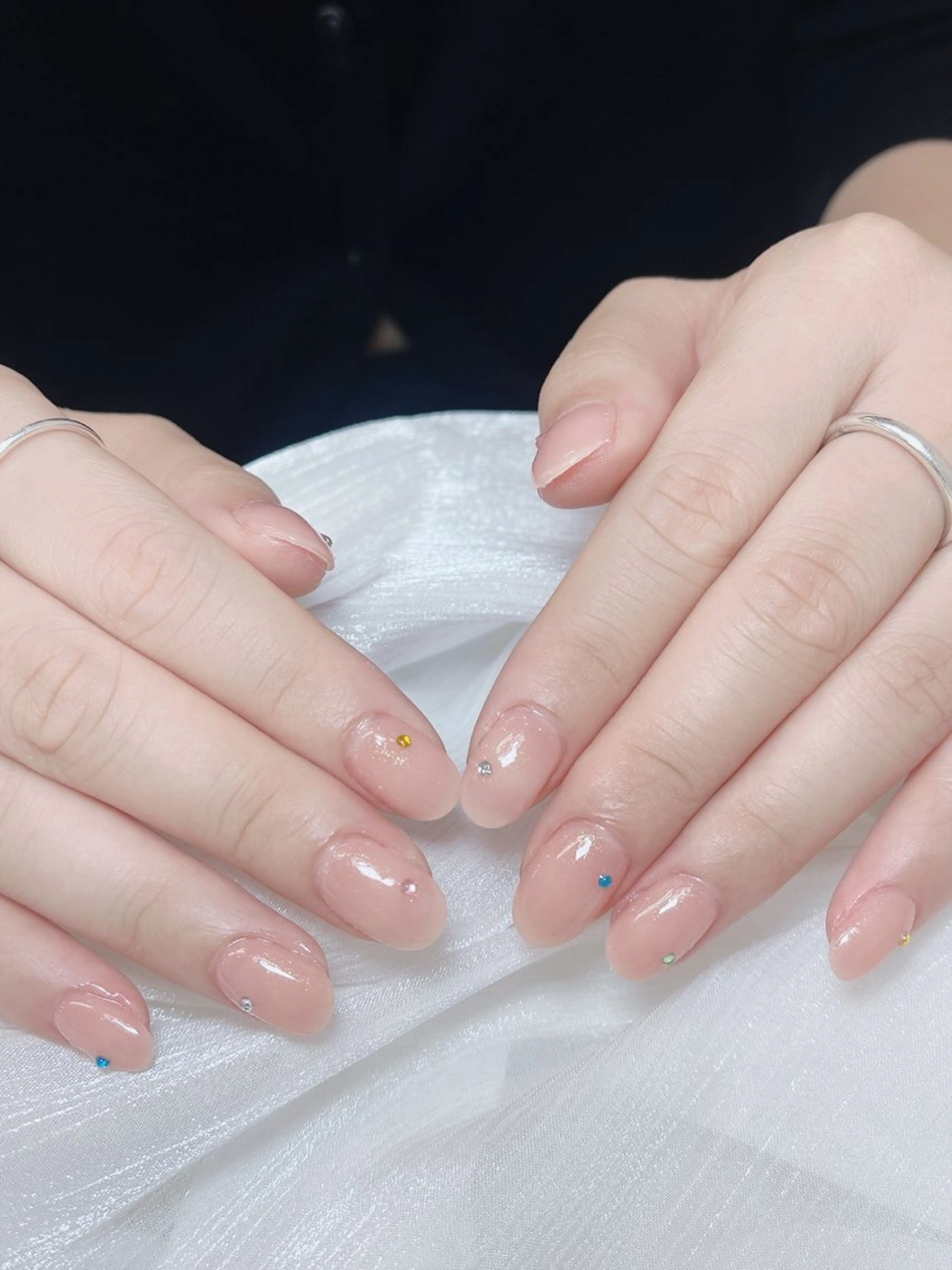 ネイル チークネイル フレンチネイル グラデーション キラキラネイル 韓国ネイル ハンドネイル DUO MI所属・DUO   MI nail salonのネイルデザイン