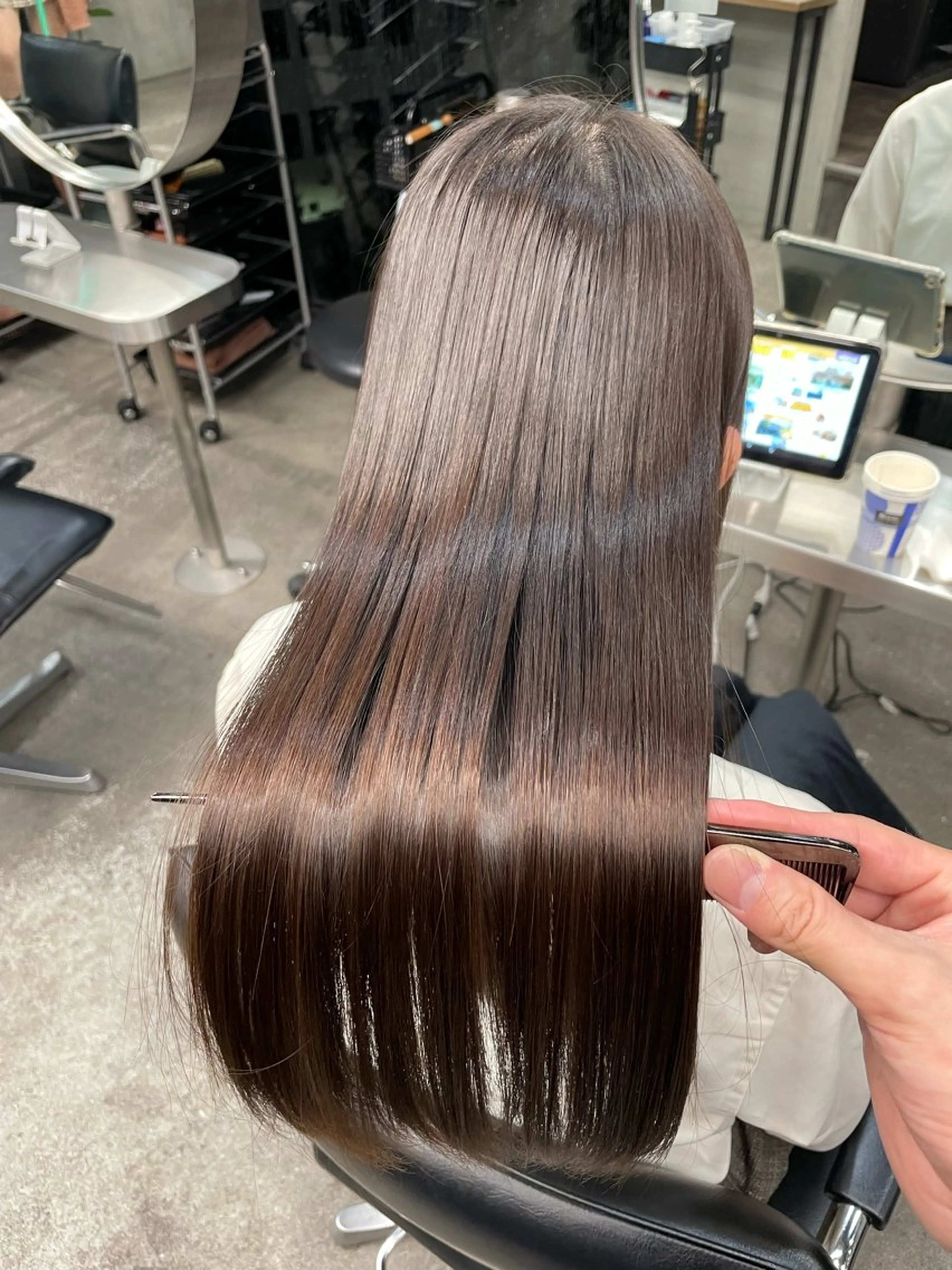 ロング 髪質改善 縮毛矯正 カット ヘアカラー 縮毛矯正 高山🐬髪質改善 池袋で縮毛矯正のヘアスタイル