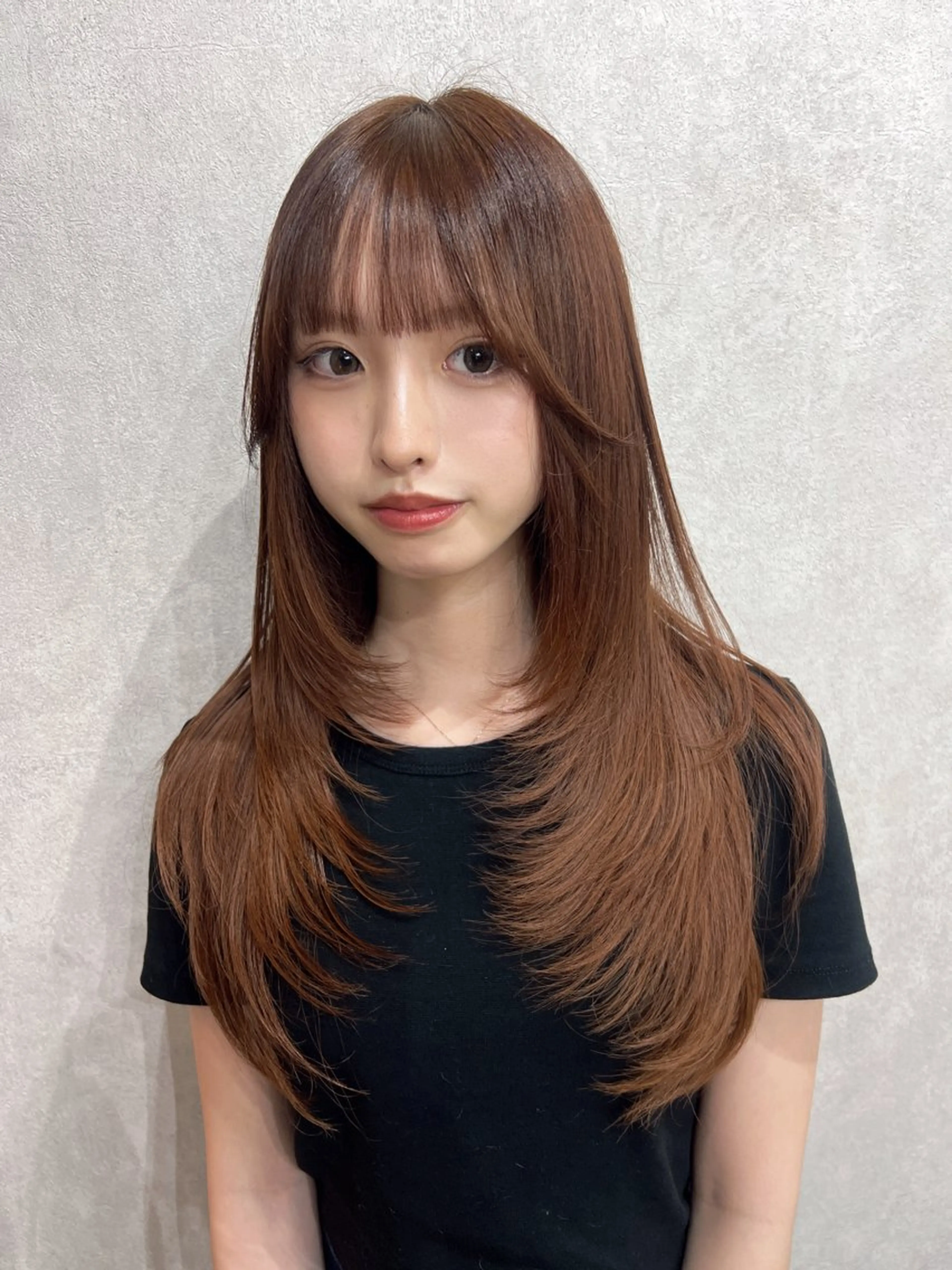 ロング カット ヘアカラー トリートメント maya レイヤーカットのヘアスタイル