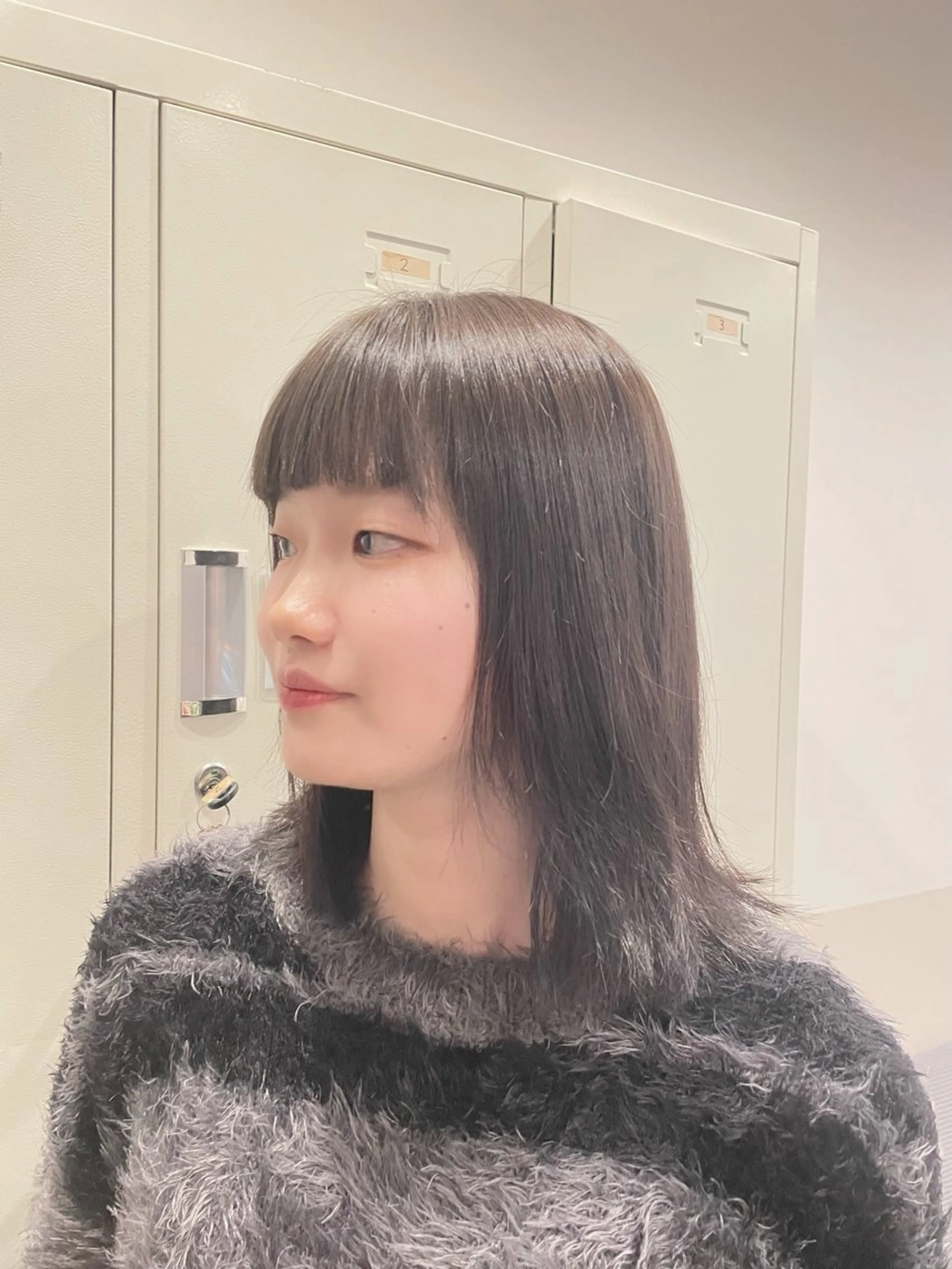 ミディアム チョコレートブラウン カット ヘアカラー Masaki/カラー /顔周りカットのヘアスタイル