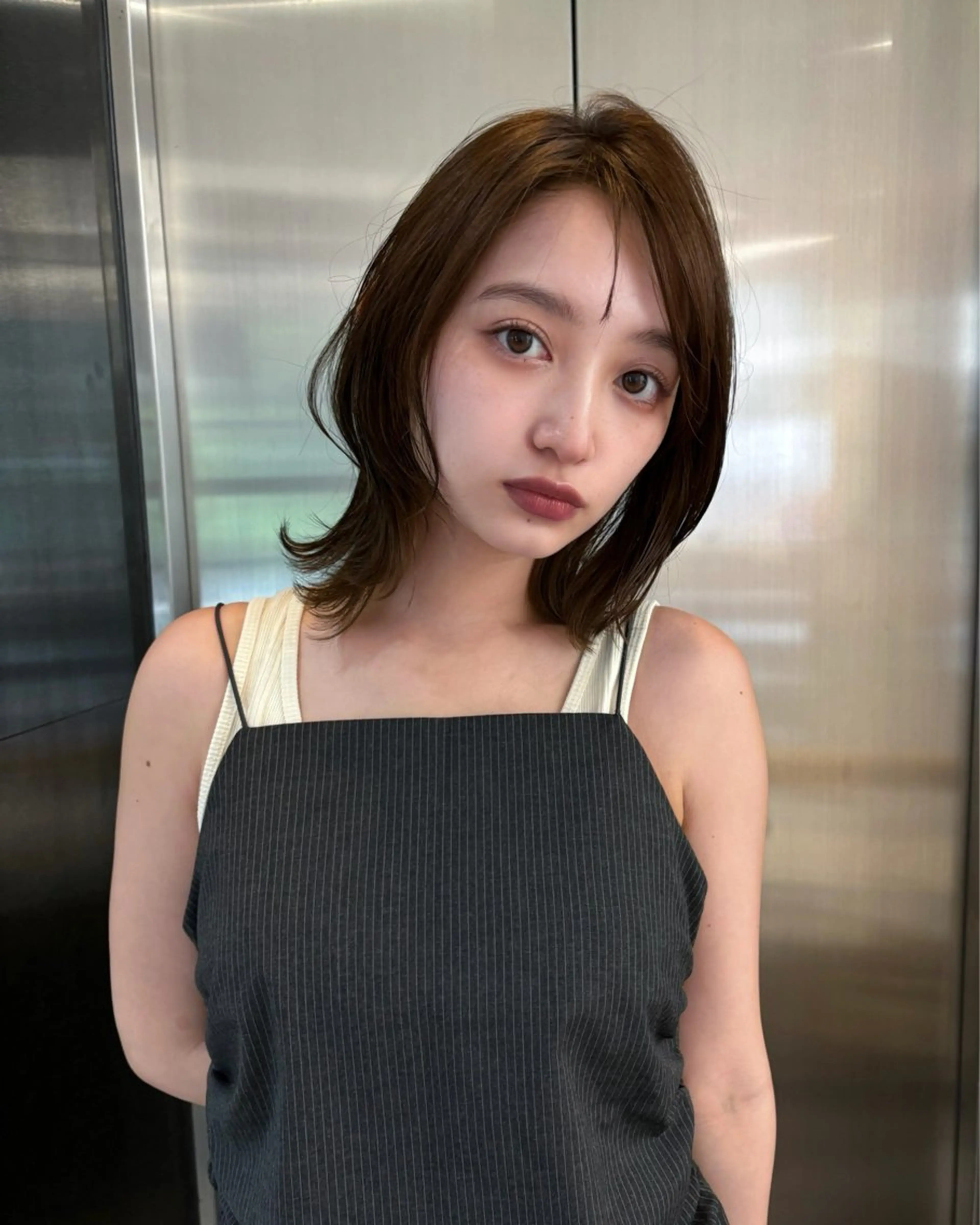 ミディアム カラー ミディアムパーマ 髪質改善 レイヤーカット 縮毛矯正 トリートメント カット ヘアカラー 脇野 茉優のヘアスタイル