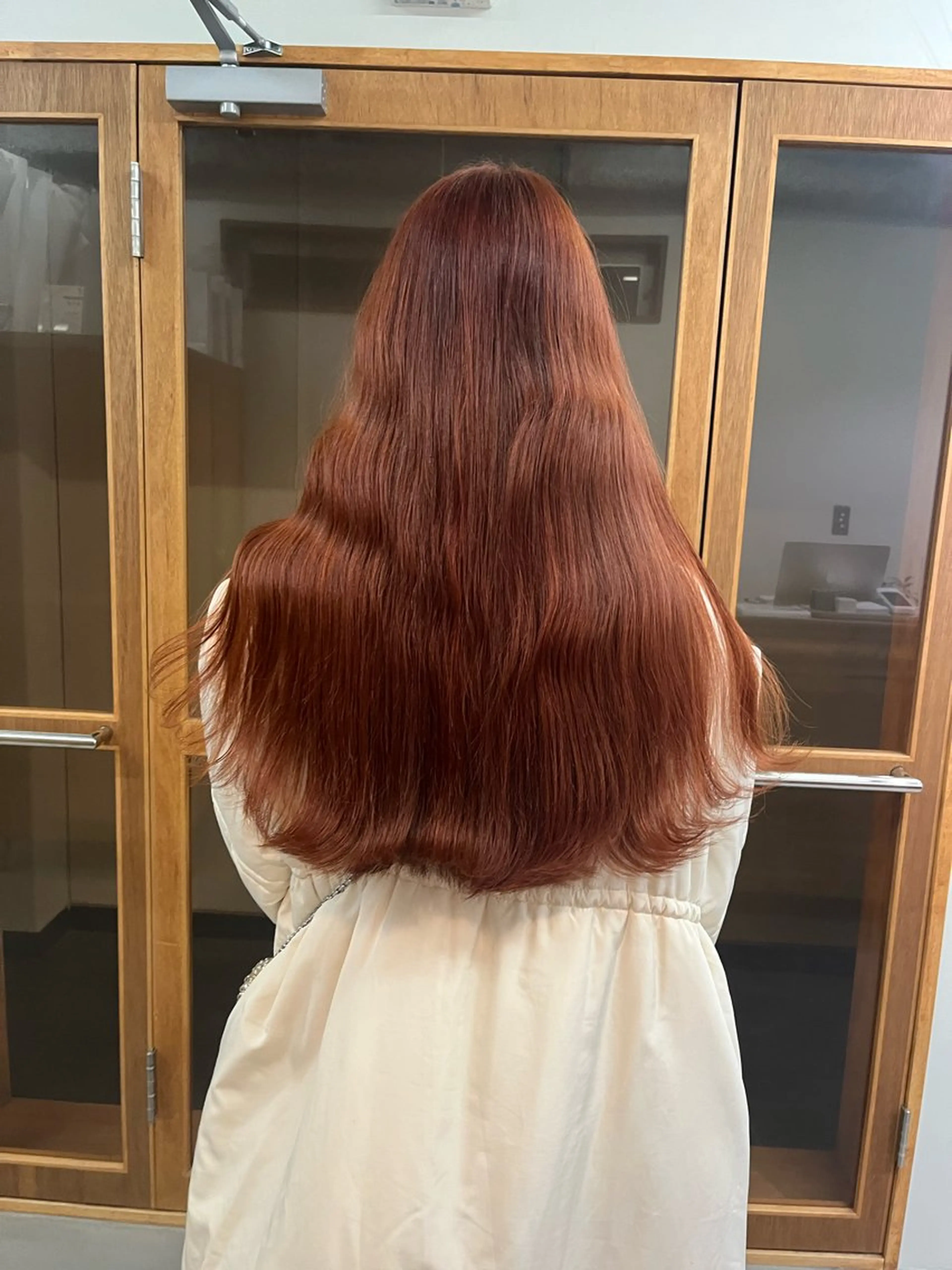 ロング カラー ブリーチ ダブルカラー オレンジ 安藤 琢真のヘアスタイル