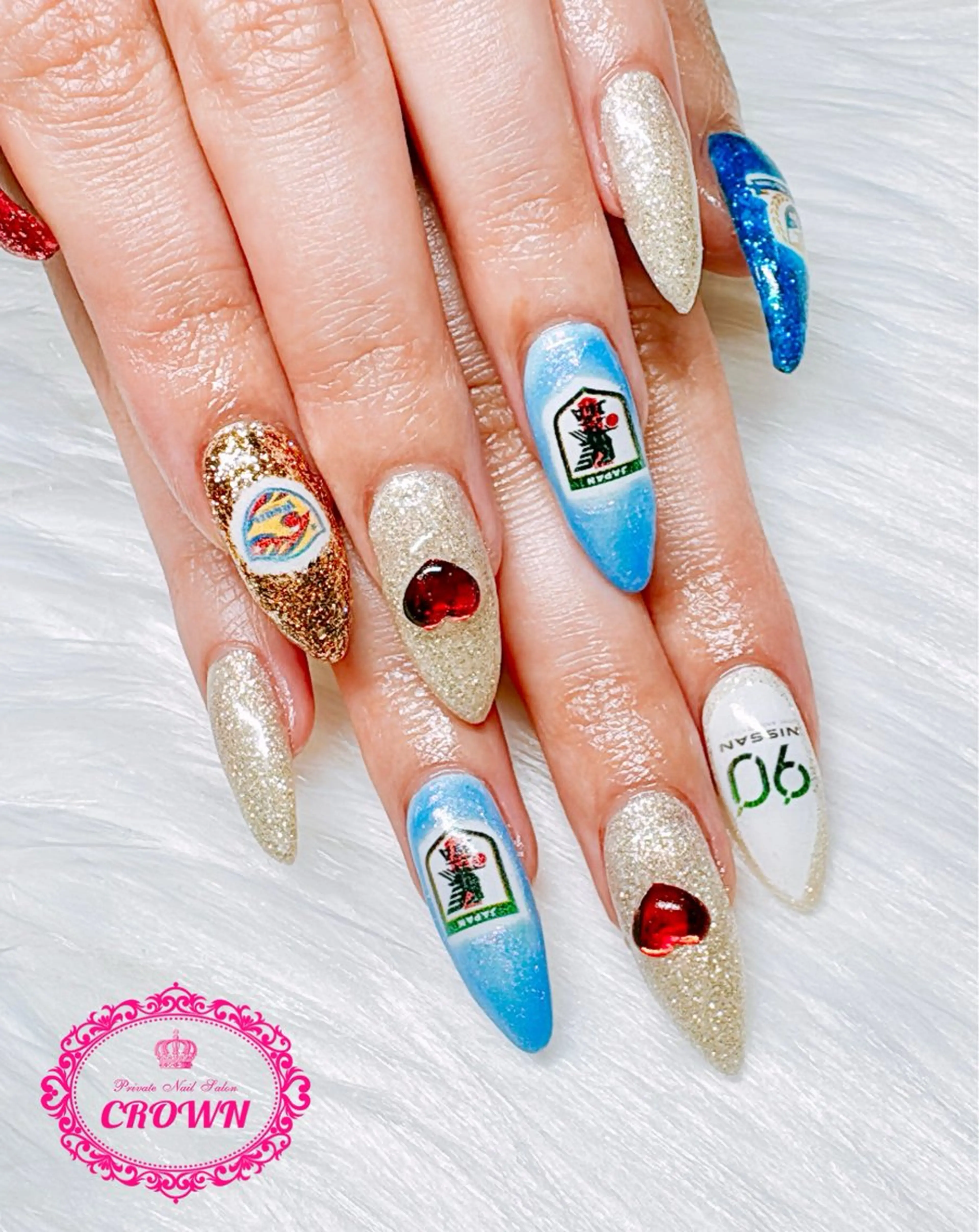 ネイル CROWN プライベートサロンのネイルデザイン