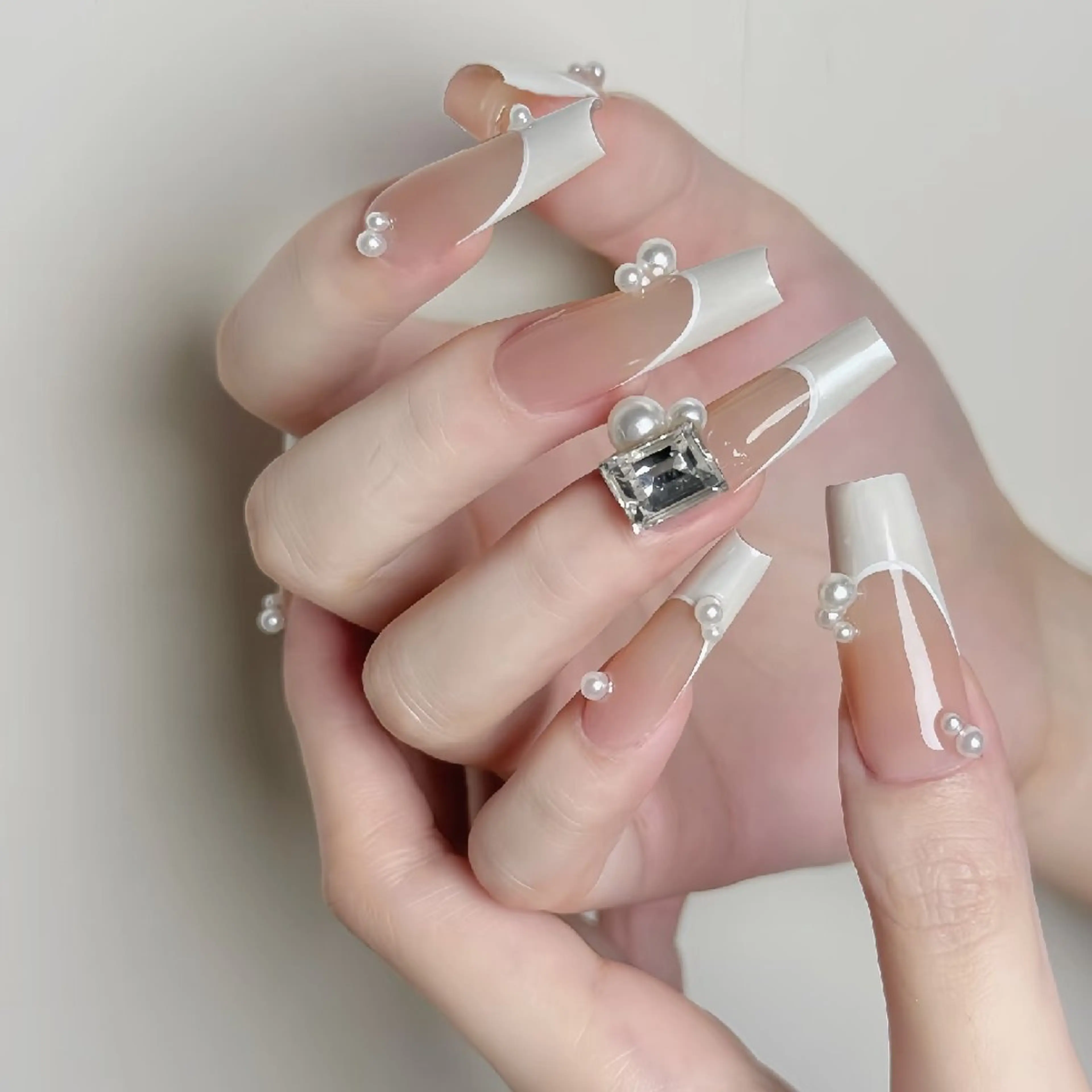 ネイル 鈴木 彩星のネイルデザイン