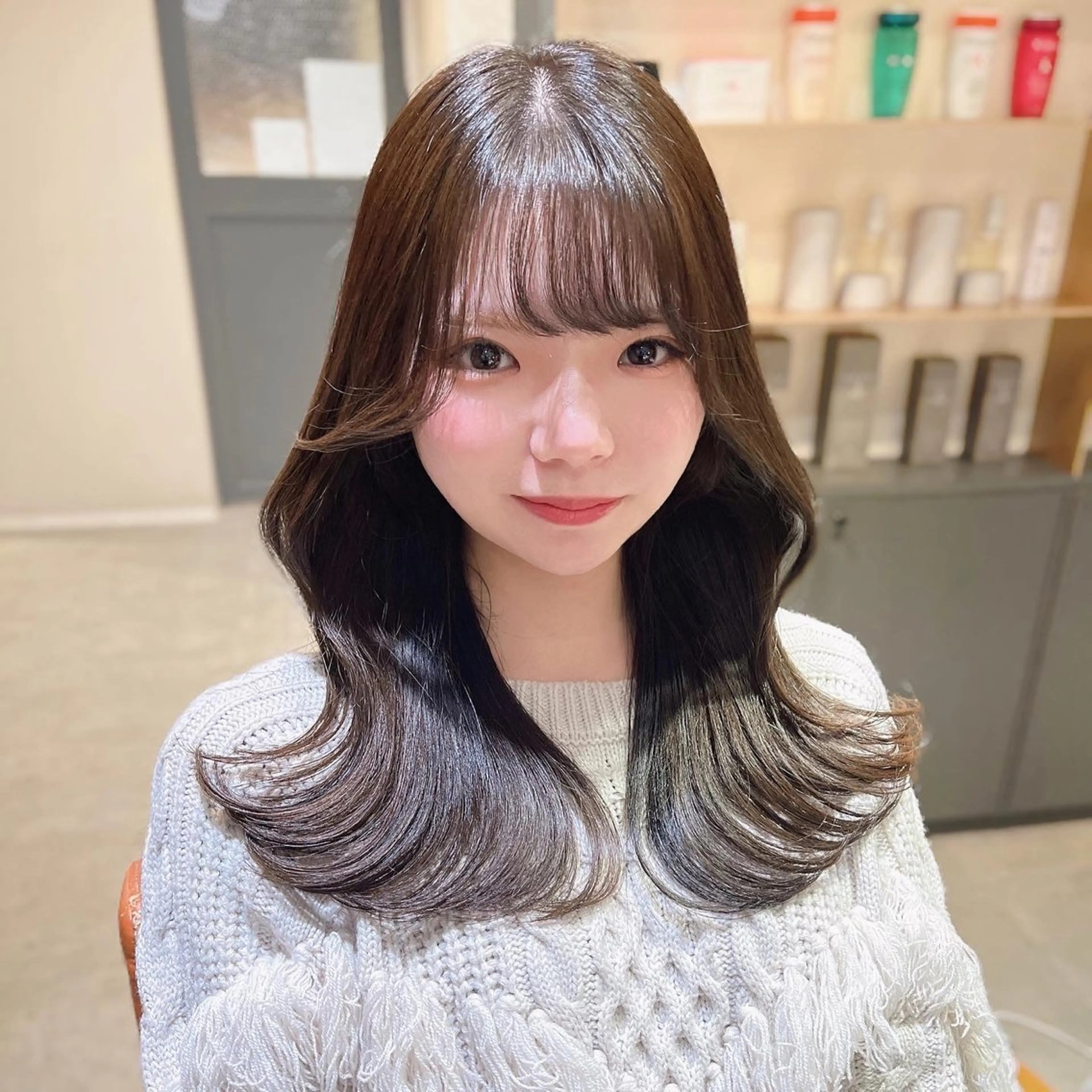 ミディアム 奥田 蓮のヘアスタイル