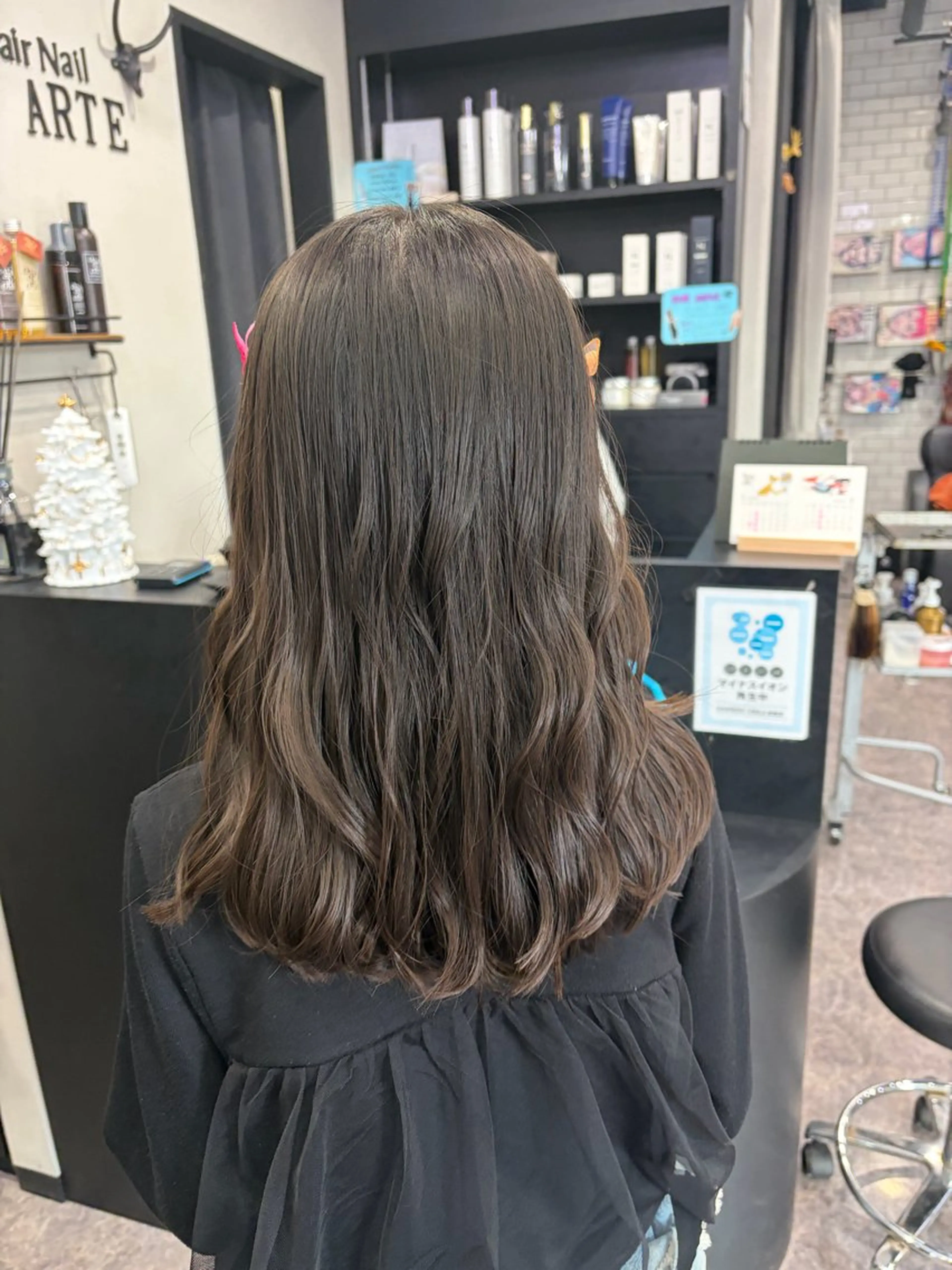 セミロング カラー カット ヘアカラー 友滝 真菜美のヘアスタイル