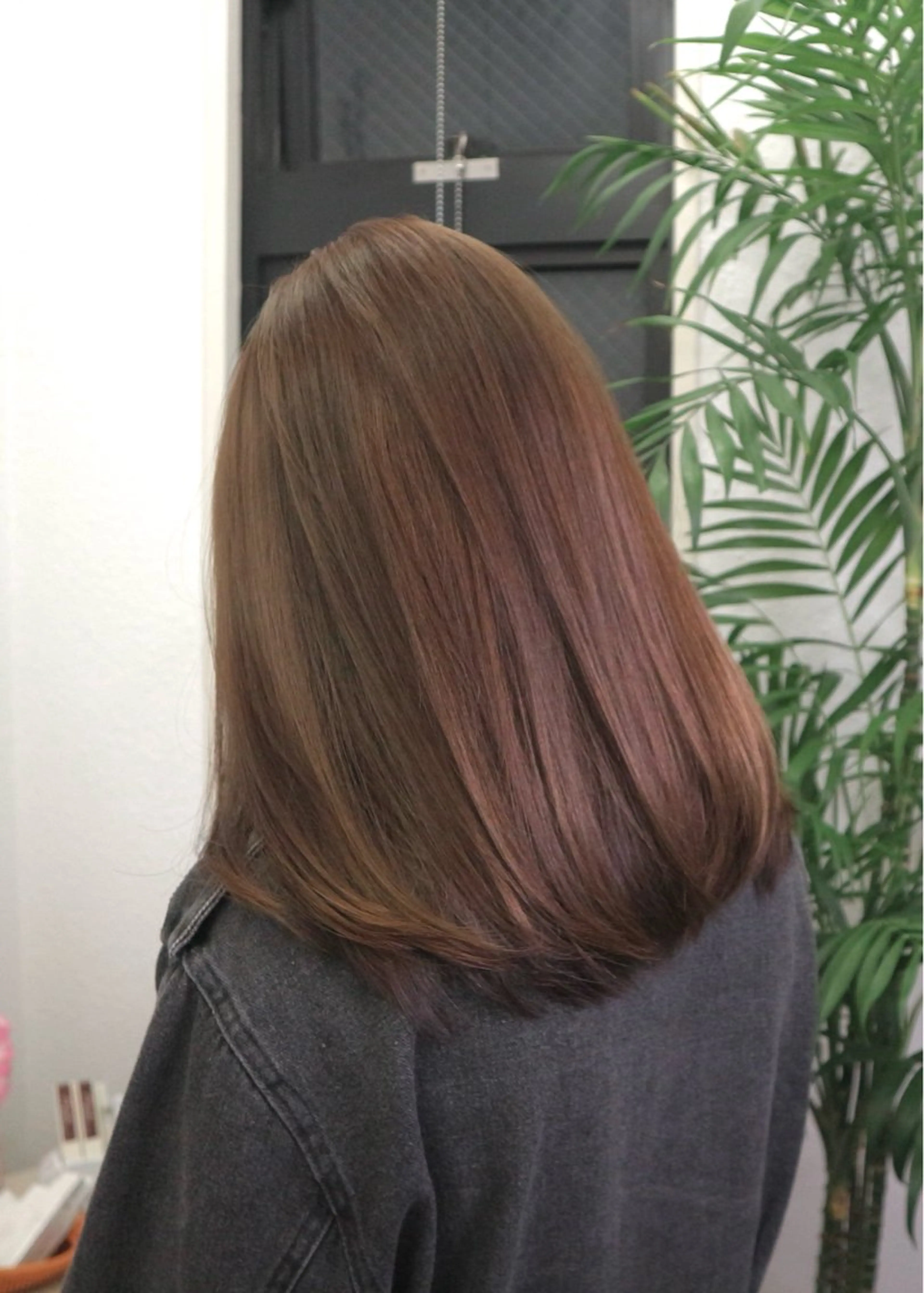 セミロング カットモデル/ 透明感ヘア/成瀬裕介のヘアスタイル