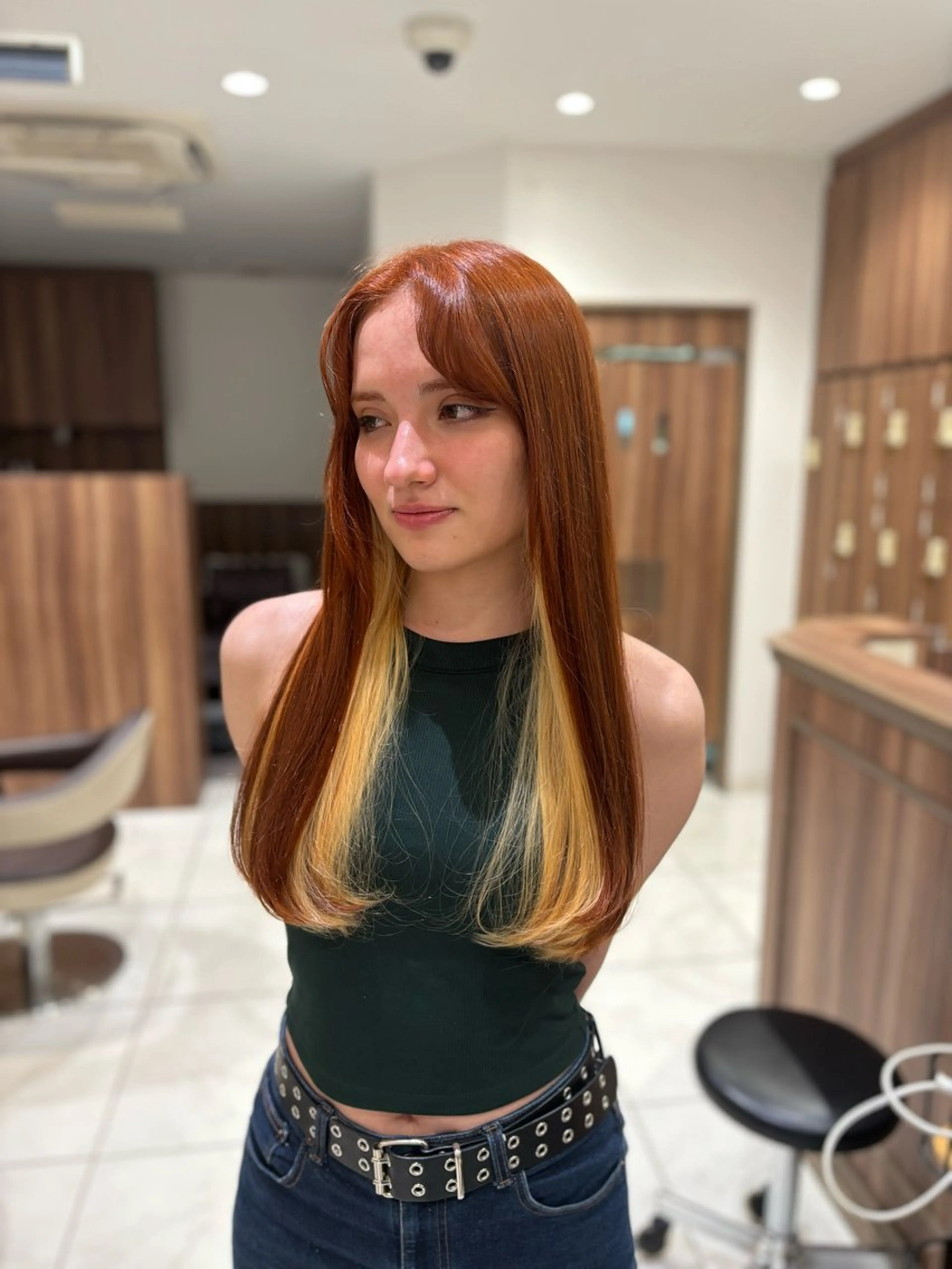 ロング ツートーンカラー ツヤ髪縮毛矯正💫/ ハイトーン/あゆみのヘアスタイル