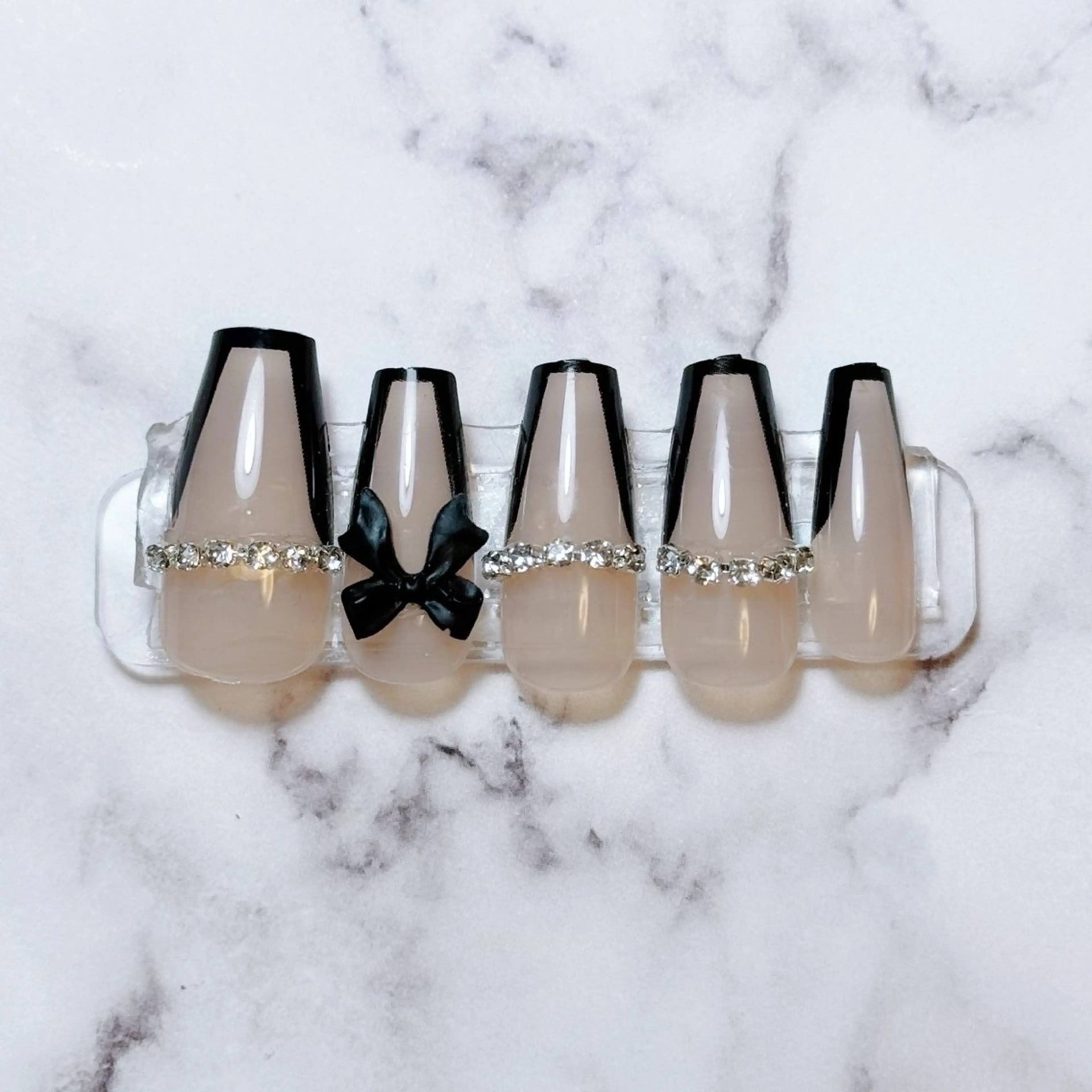 ネイル 🌈Yun nail hyejin💋のネイルデザイン