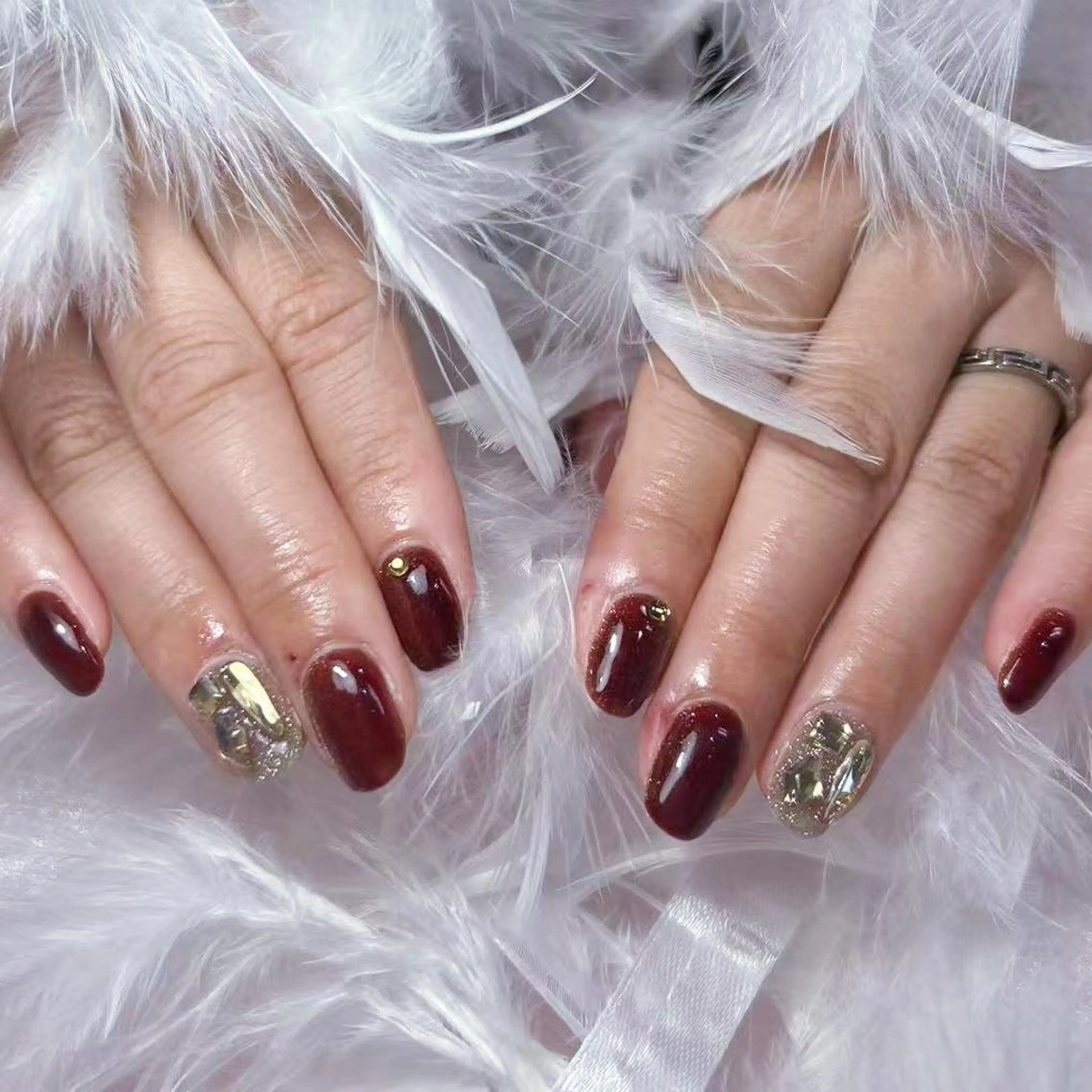 ネイル アートネイル オーロラネイル ガーリー キラキラネイル 韓国ネイル ハンドネイル DIANMOND NAIL🌸のネイルデザイン