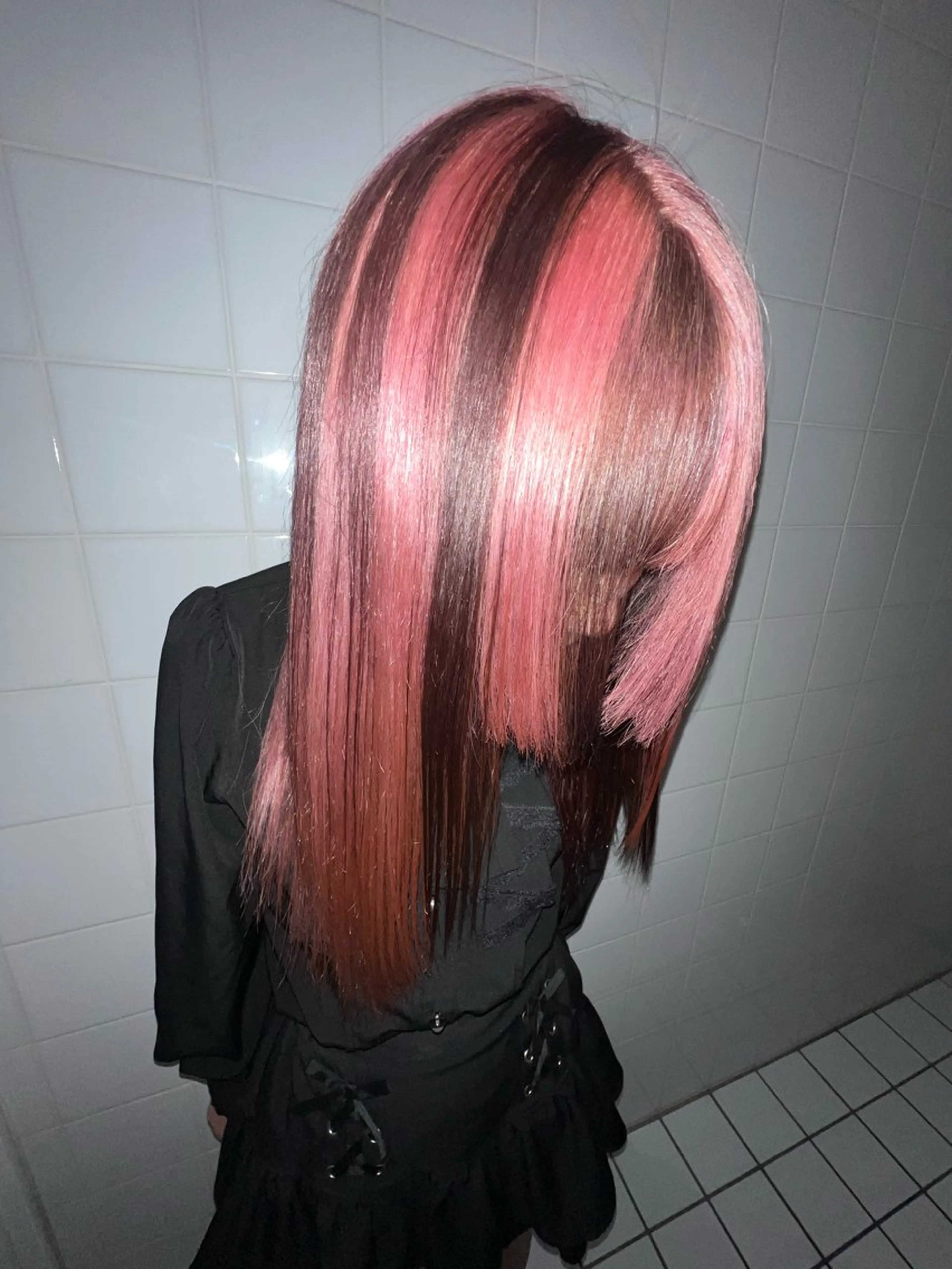 ミディアム ヘアカラー トリートメント 💥ウルフカット デザインあんな💥のヘアスタイル