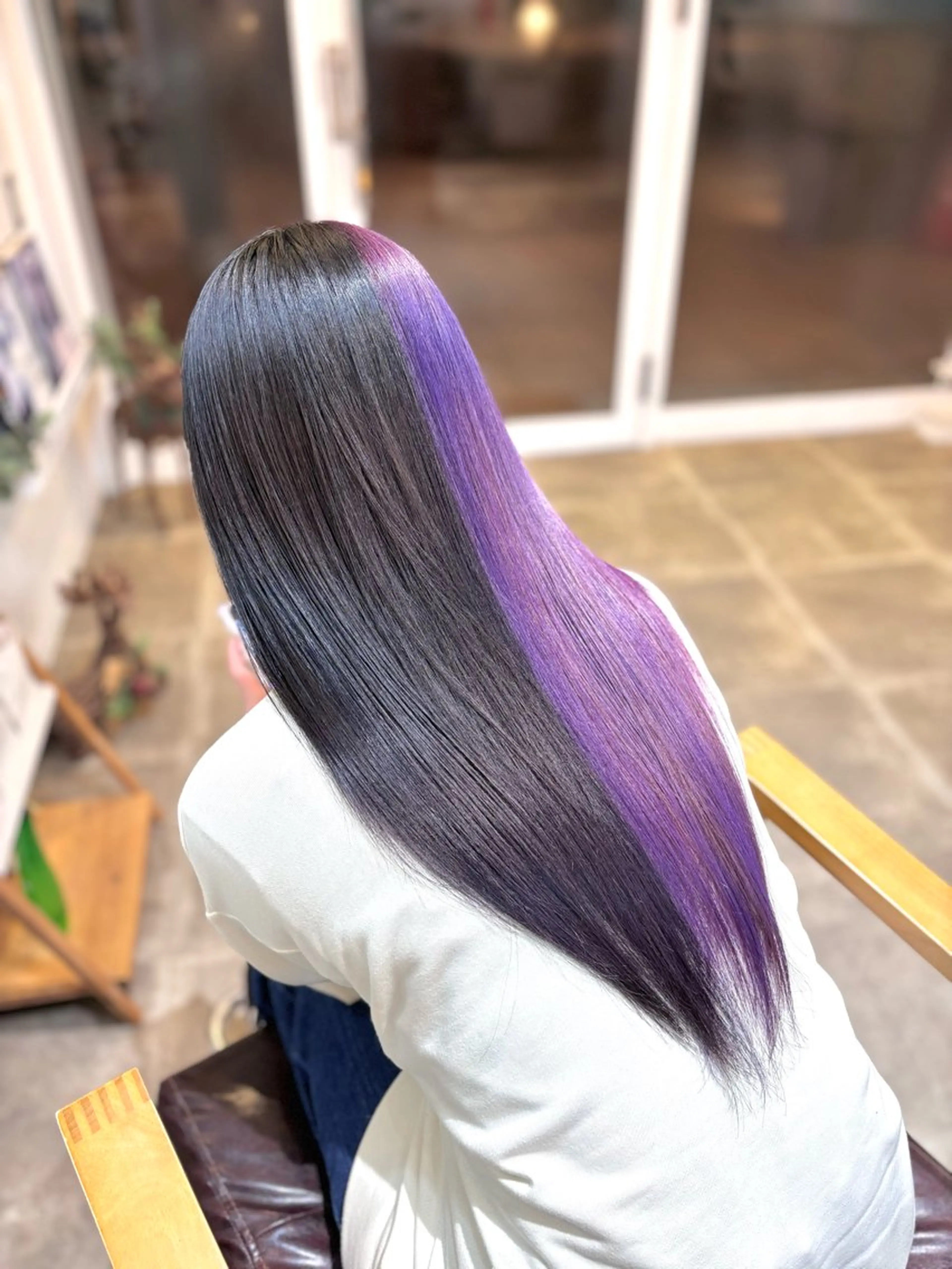 カラー rough所属・神 日向のヘアスタイル